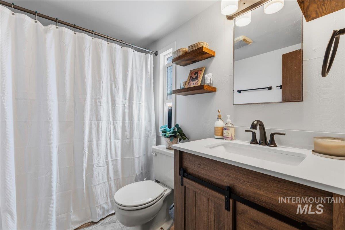 404 S Fern St., Nampa, Idaho 83686, 2 Bedrooms, 1 Bathroom, Residential For Sale, Price $300,000, 98987144