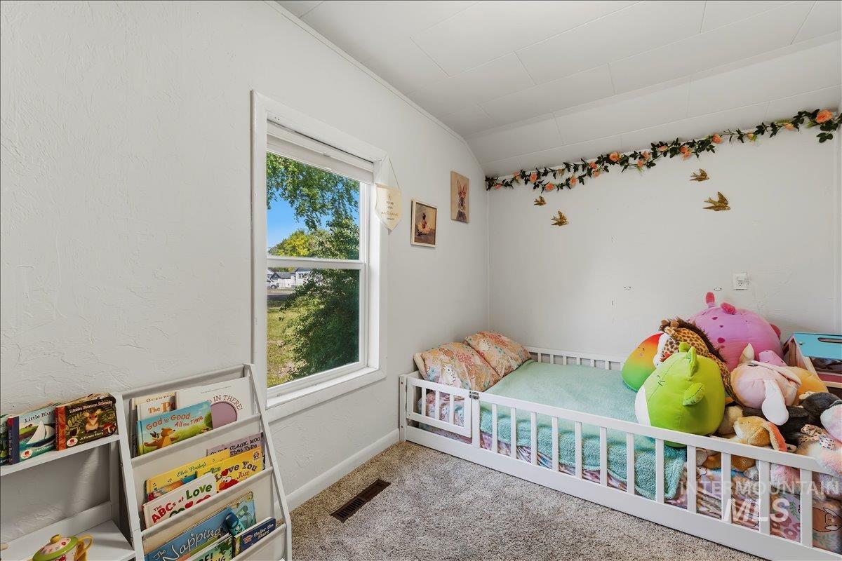404 S Fern St., Nampa, Idaho 83686, 2 Bedrooms, 1 Bathroom, Residential For Sale, Price $300,000, 98987144