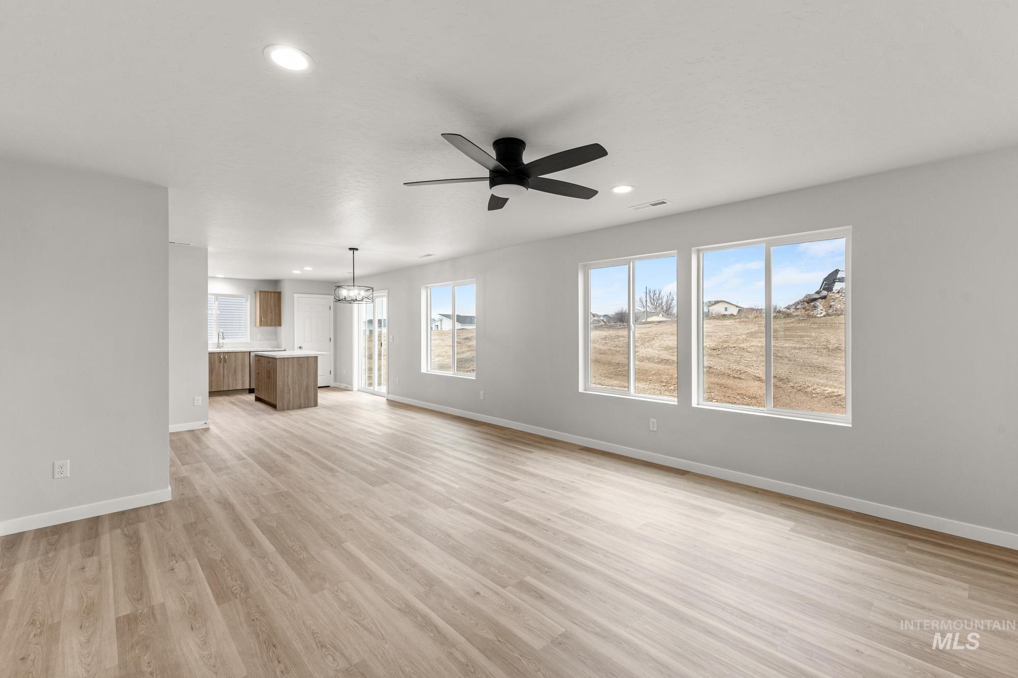 422 Oliver St, Emmett, Idaho 83617, 4 Bedrooms, 2.5 Bathrooms, Residential For Sale, Price $449,990, 98987149