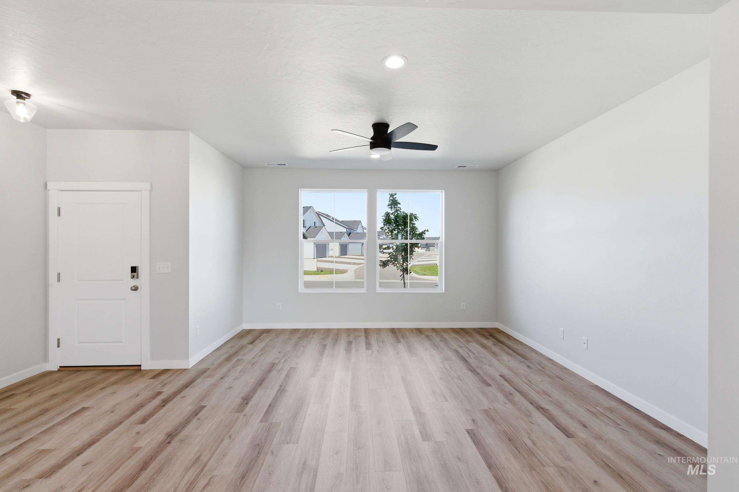 4254 N Camp Creek Ave, Meridian, Idaho 83646, 3 Bedrooms, 2.5 Bathrooms, Residential For Sale, Price $462,990, 98987152