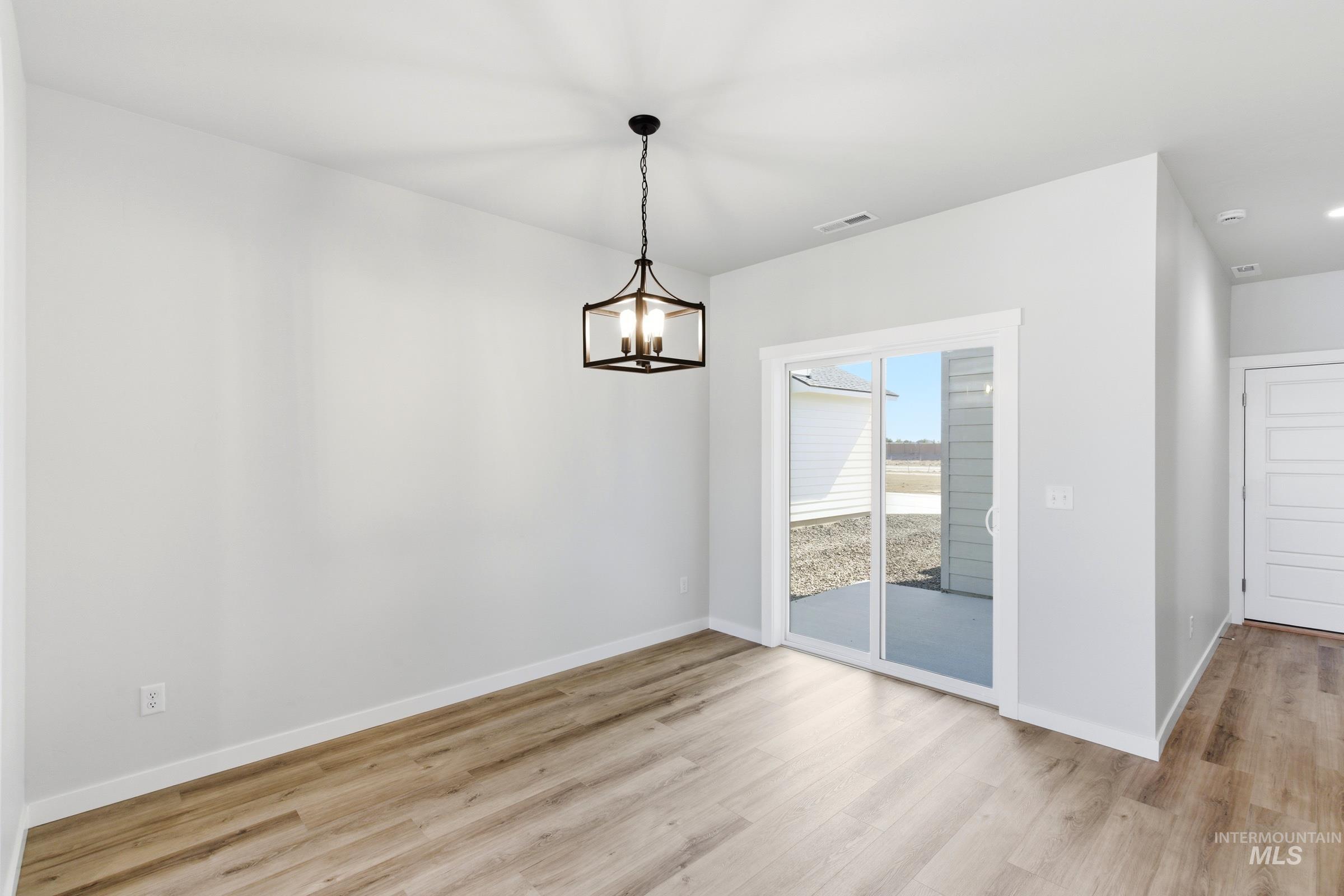4254 N Camp Creek Ave, Meridian, Idaho 83646, 3 Bedrooms, 2.5 Bathrooms, Residential For Sale, Price $462,990, 98987152