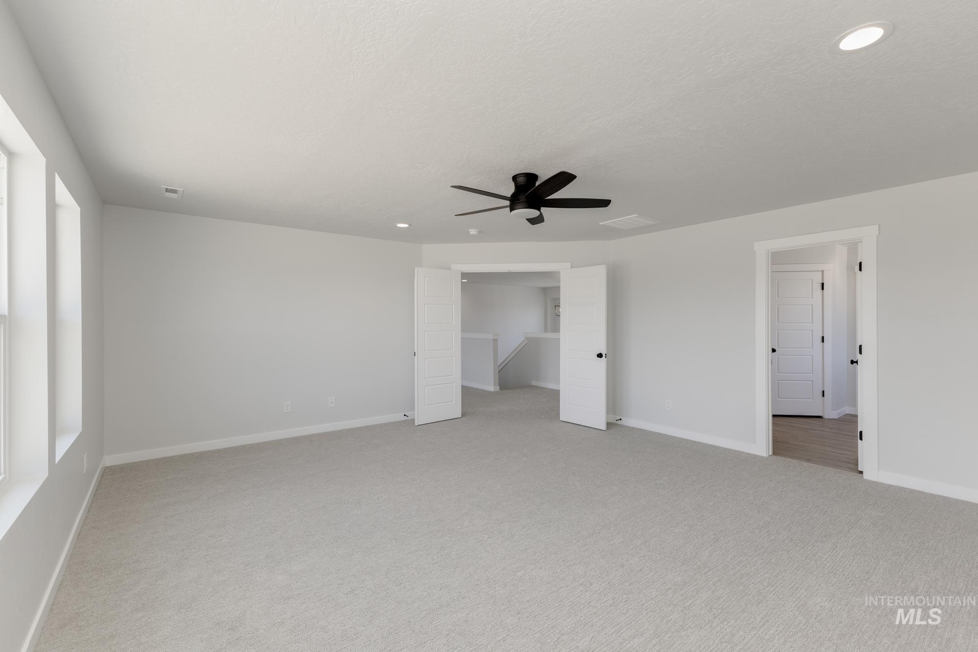 8274 E Cool River Lp, Nampa, Idaho 83687, 4 Bedrooms, 3 Bathrooms, Residential For Sale, Price $587,990, 98987155