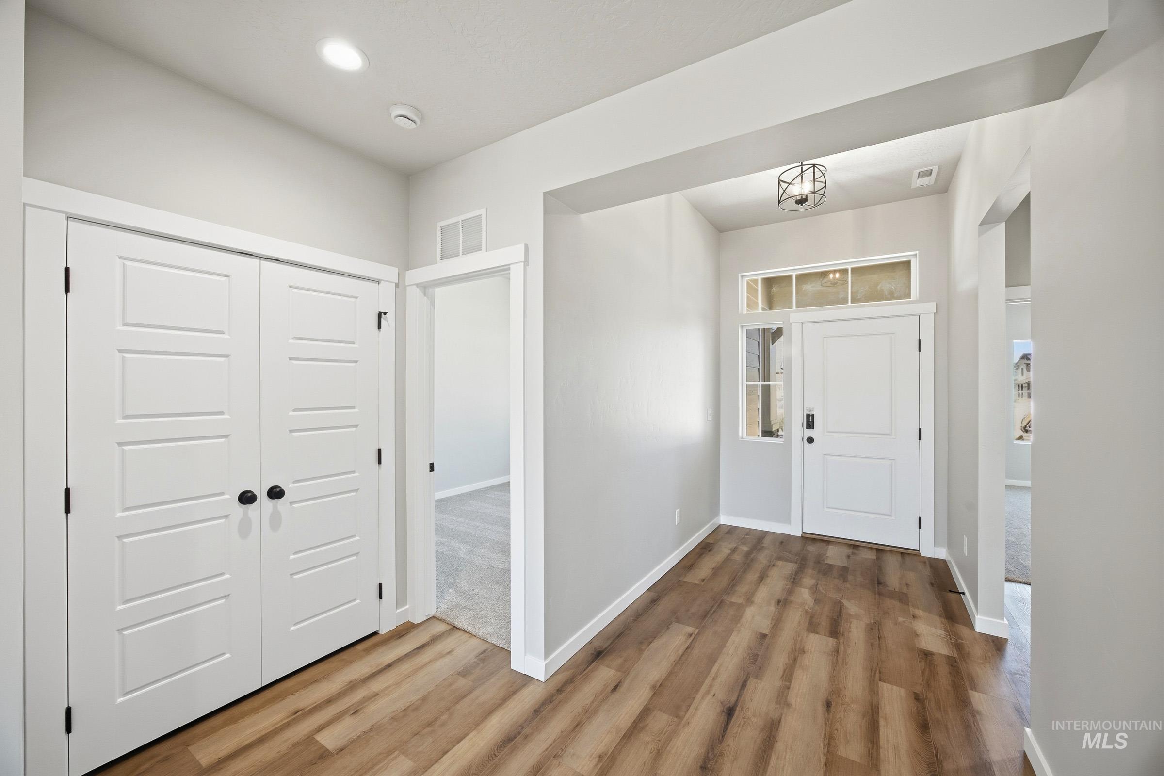 8286 E Cool River Lp, Nampa, Idaho 83687, 4 Bedrooms, 2 Bathrooms, Residential For Sale, Price $544,990, 98987156