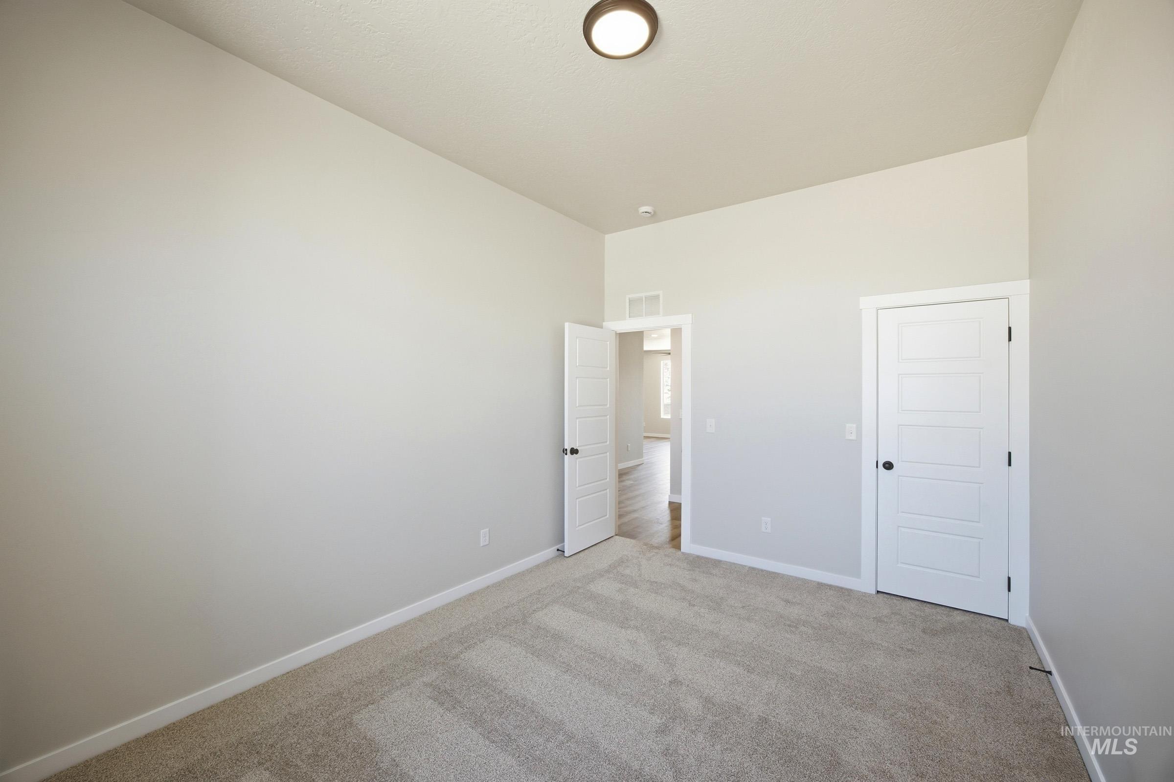 8286 E Cool River Lp, Nampa, Idaho 83687, 4 Bedrooms, 2 Bathrooms, Residential For Sale, Price $544,990, 98987156
