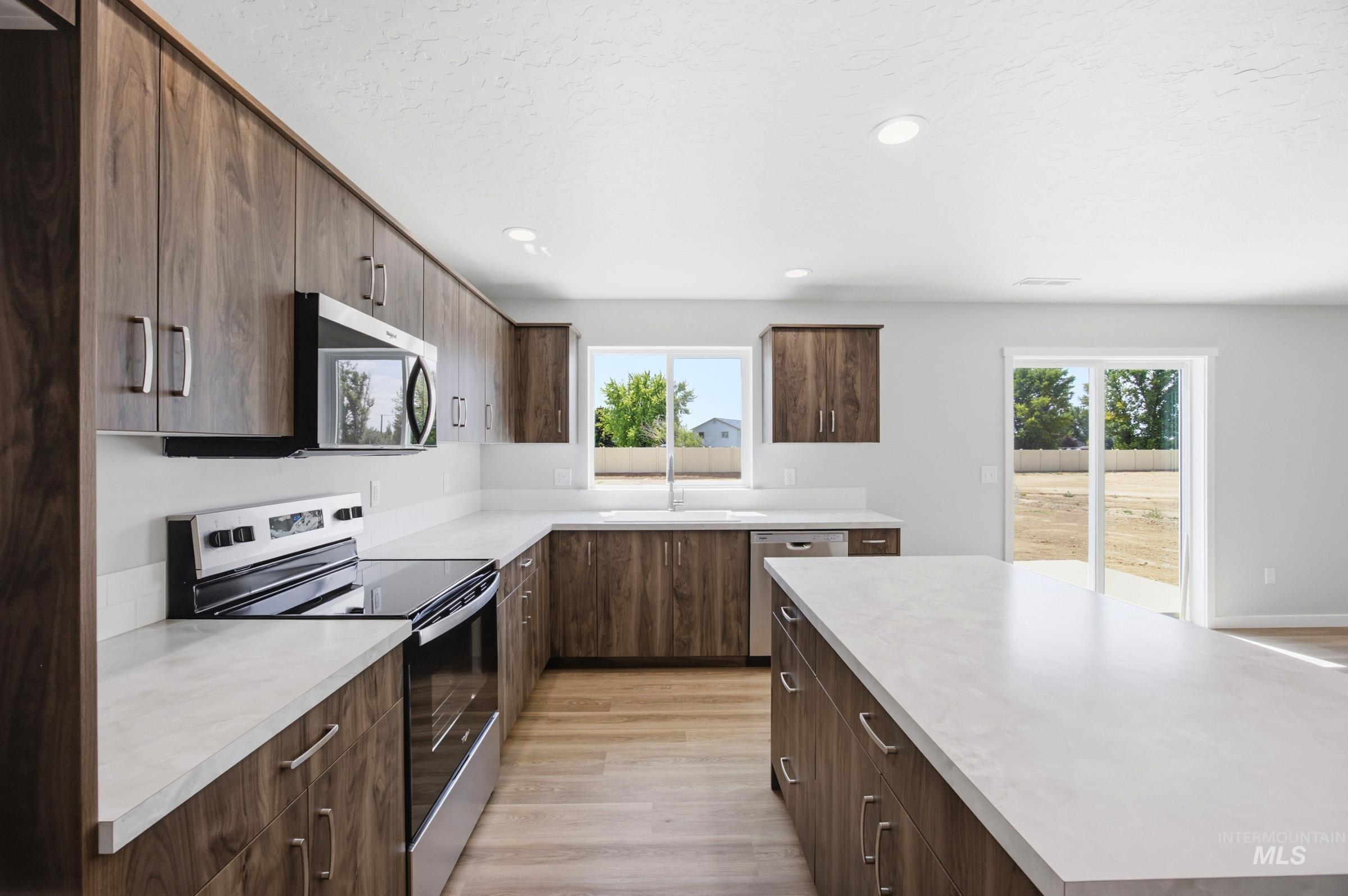 7139 E Marble Springs Dr, Nampa, Idaho 83687, 4 Bedrooms, 2.5 Bathrooms, Residential For Sale, Price $544,990, 98987160
