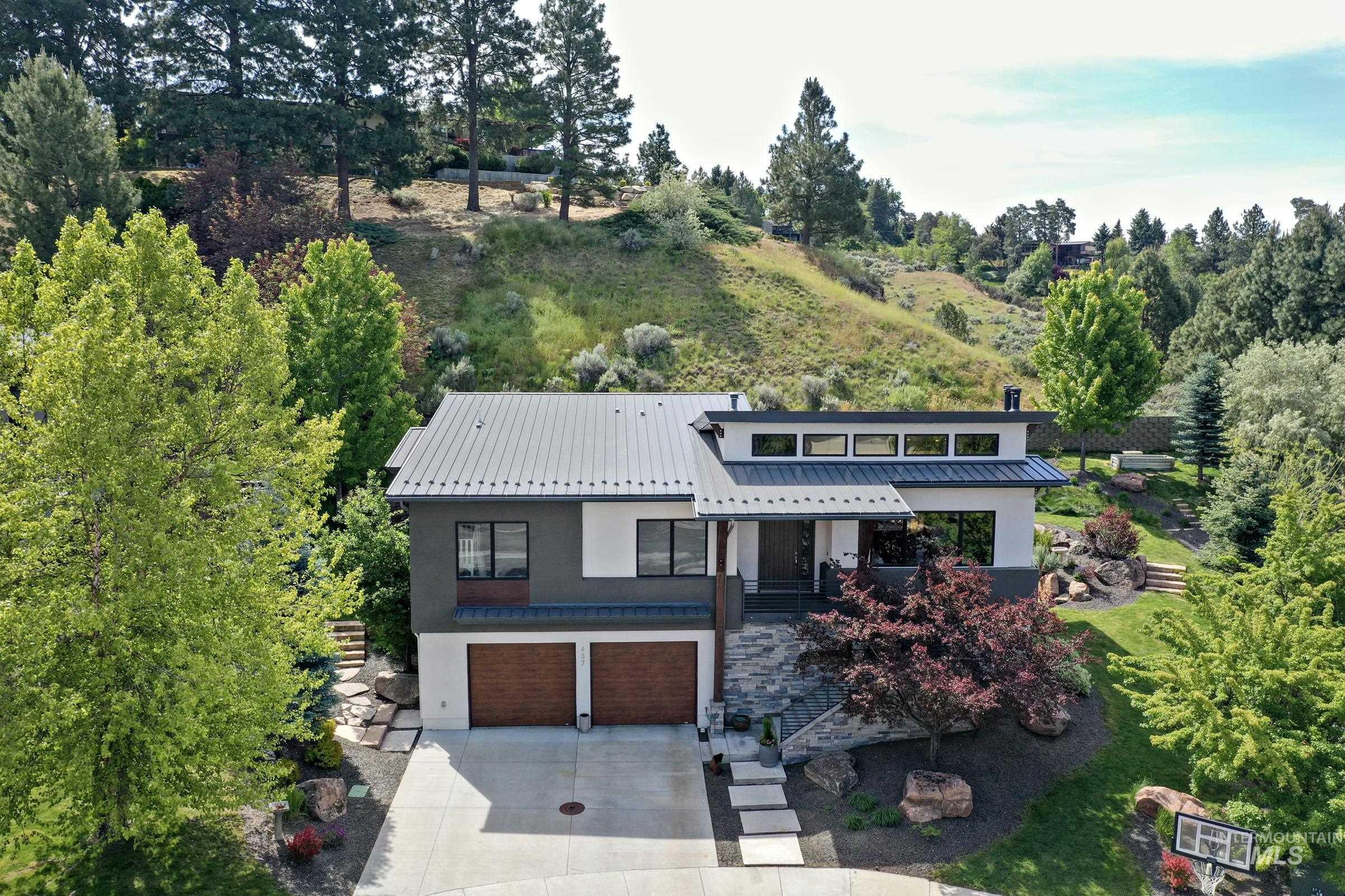 437 E Cave, Boise, Idaho 83709, 4 Bedrooms, 3 Bathrooms, Residential For Sale, Price $1,435,000,MLS 98987163