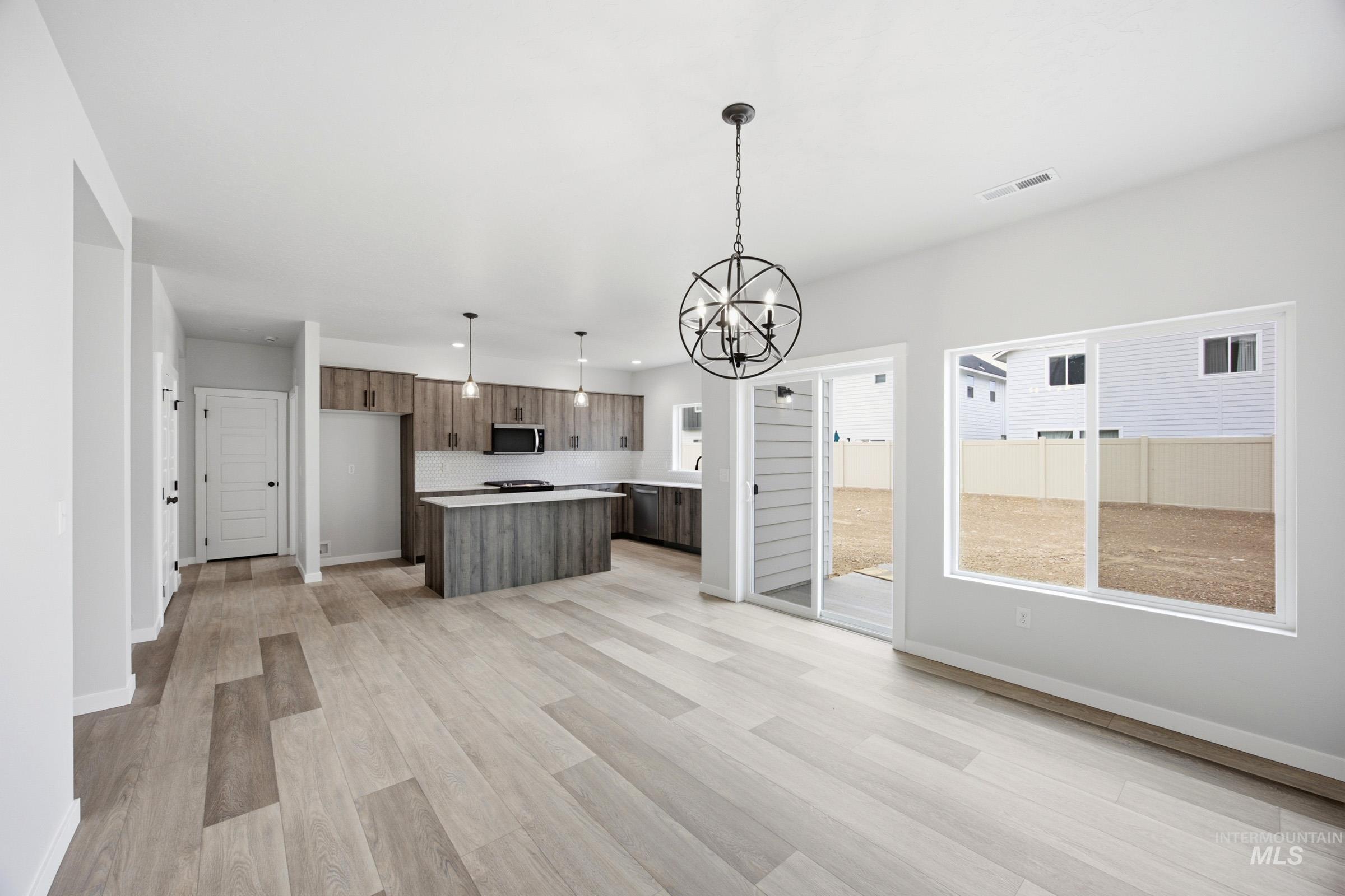 4238 E Rincon Dr, Meridian, Idaho 83642, 5 Bedrooms, 2.5 Bathrooms, Residential For Sale, Price $654,990, 98987167