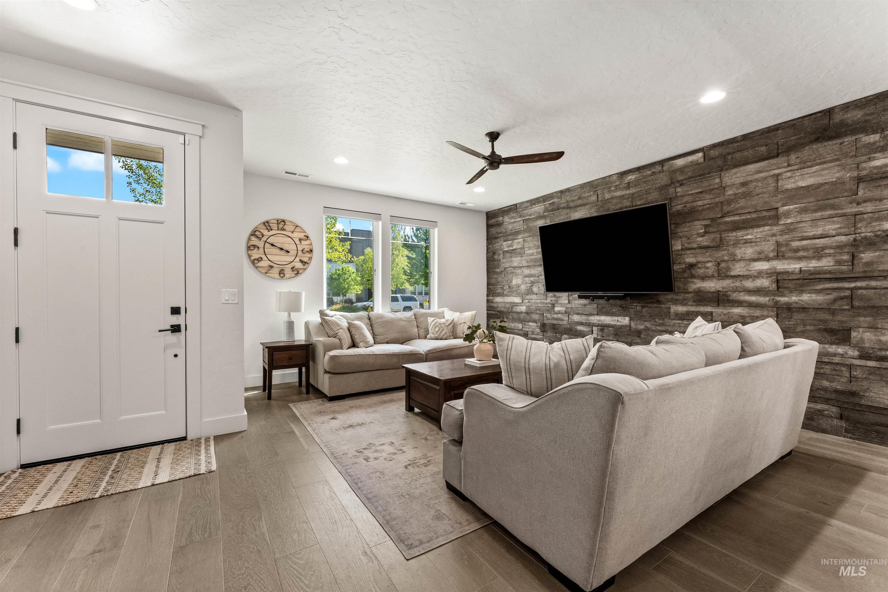 4471 E Parkcenter Blvd, Boise, Idaho 83716, 4 Bedrooms, 2.5 Bathrooms, Residential For Sale, Price $720,000,MLS 98987168