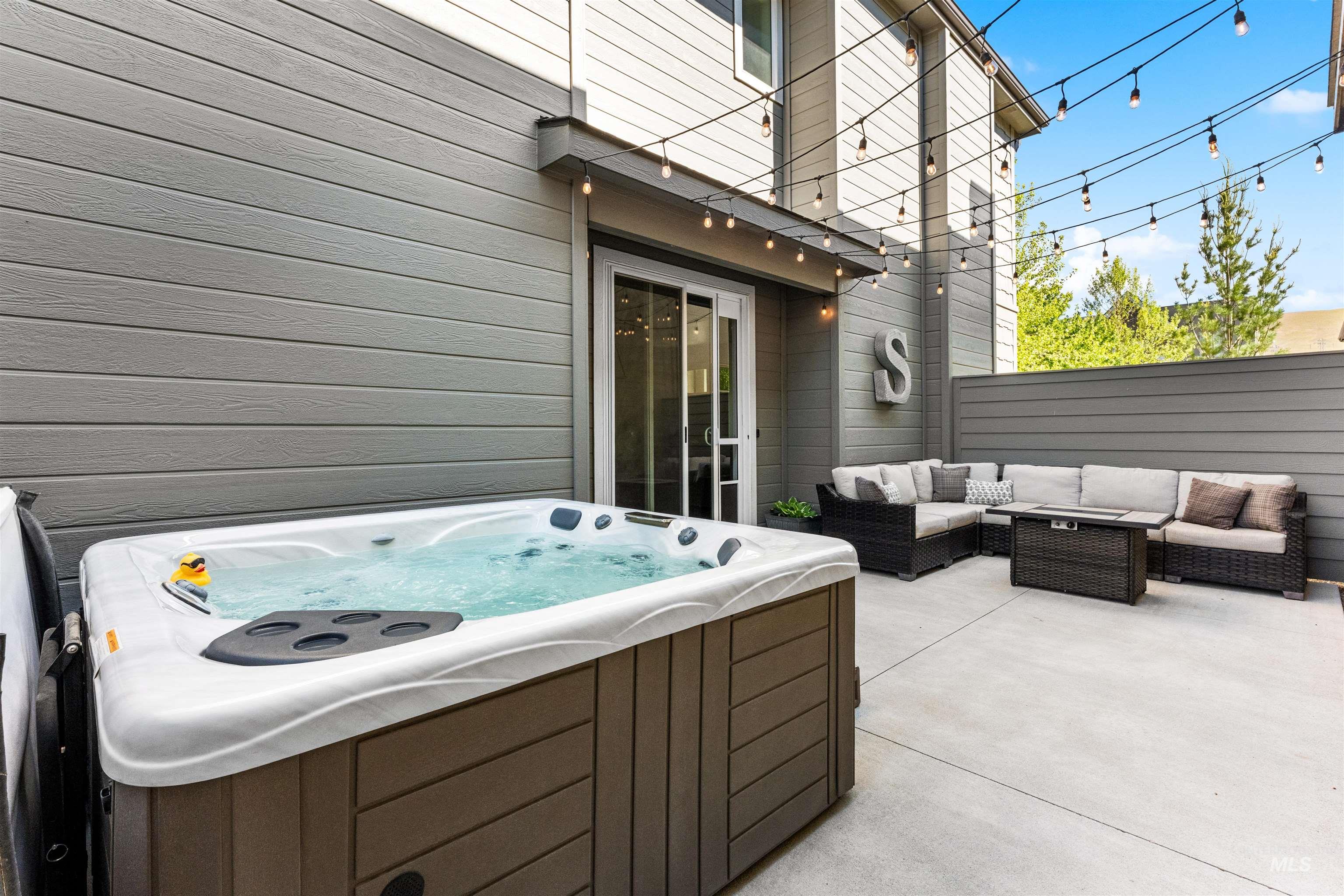 4471 E Parkcenter Blvd, Boise, Idaho 83716, 4 Bedrooms, 2.5 Bathrooms, Residential For Sale, Price $720,000,MLS 98987168