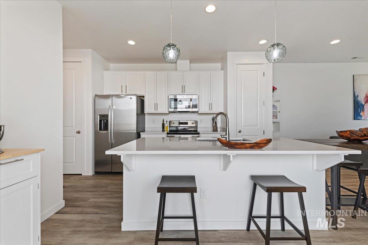 313 N Stone Canyon, Star, Idaho 83669, 3 Bedrooms, 2.5 Bathrooms, Residential For Sale, Price $365,000, 98987171