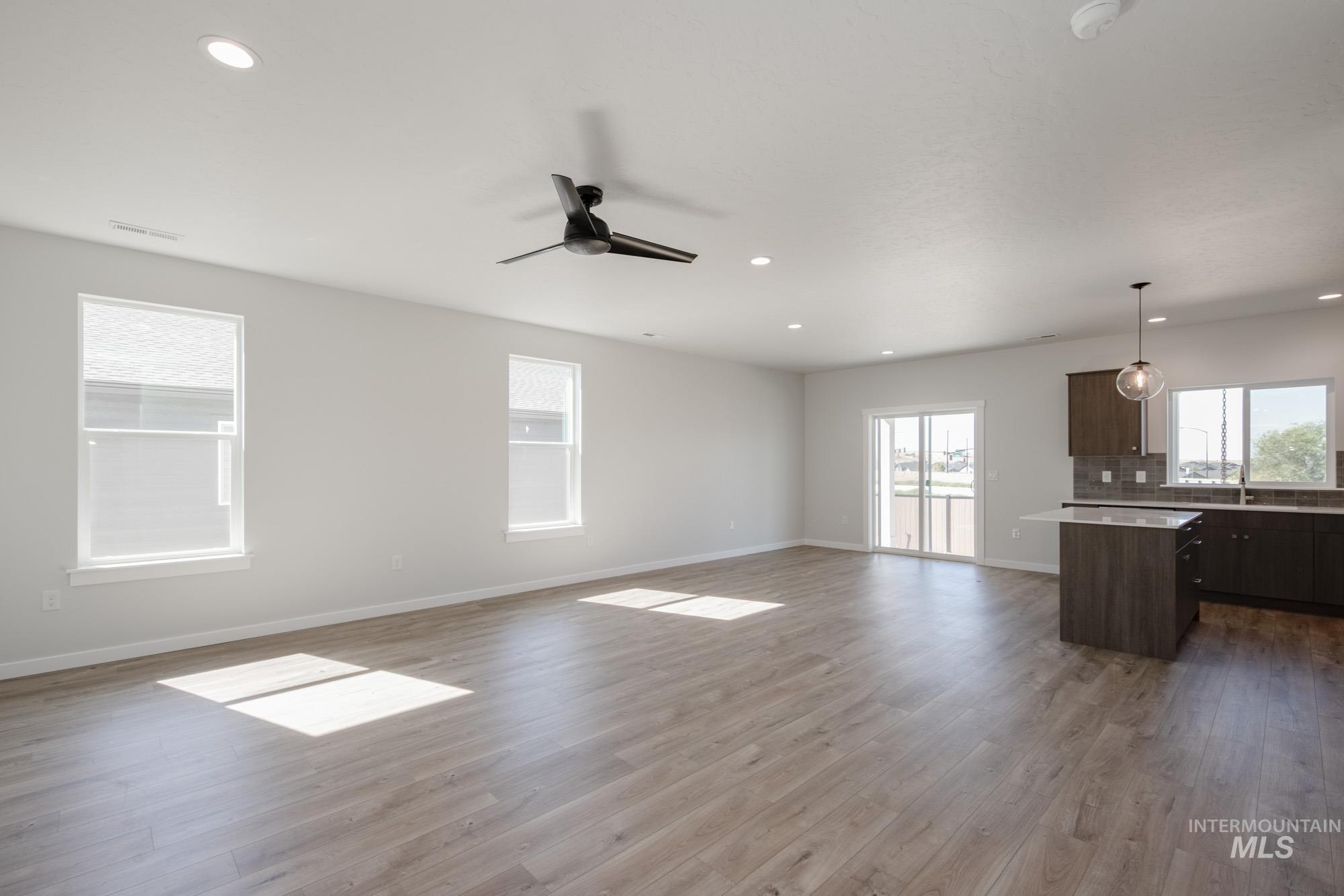 2055 S Border Way, Meridian, Idaho 83642, 4 Bedrooms, 2 Bathrooms, Residential For Sale, Price $549,990, 98987176