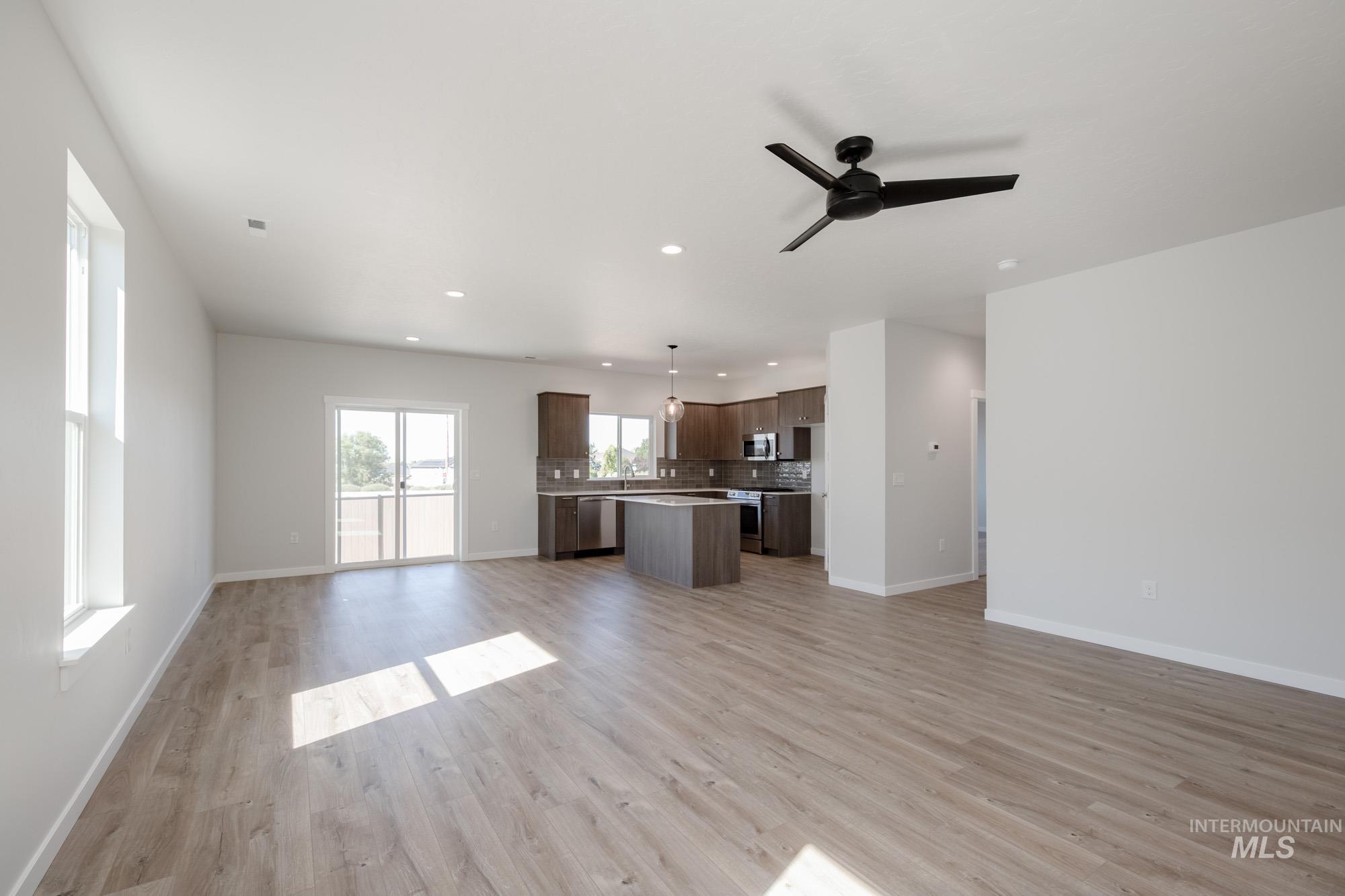 2055 S Border Way, Meridian, Idaho 83642, 4 Bedrooms, 2 Bathrooms, Residential For Sale, Price $549,990, 98987176