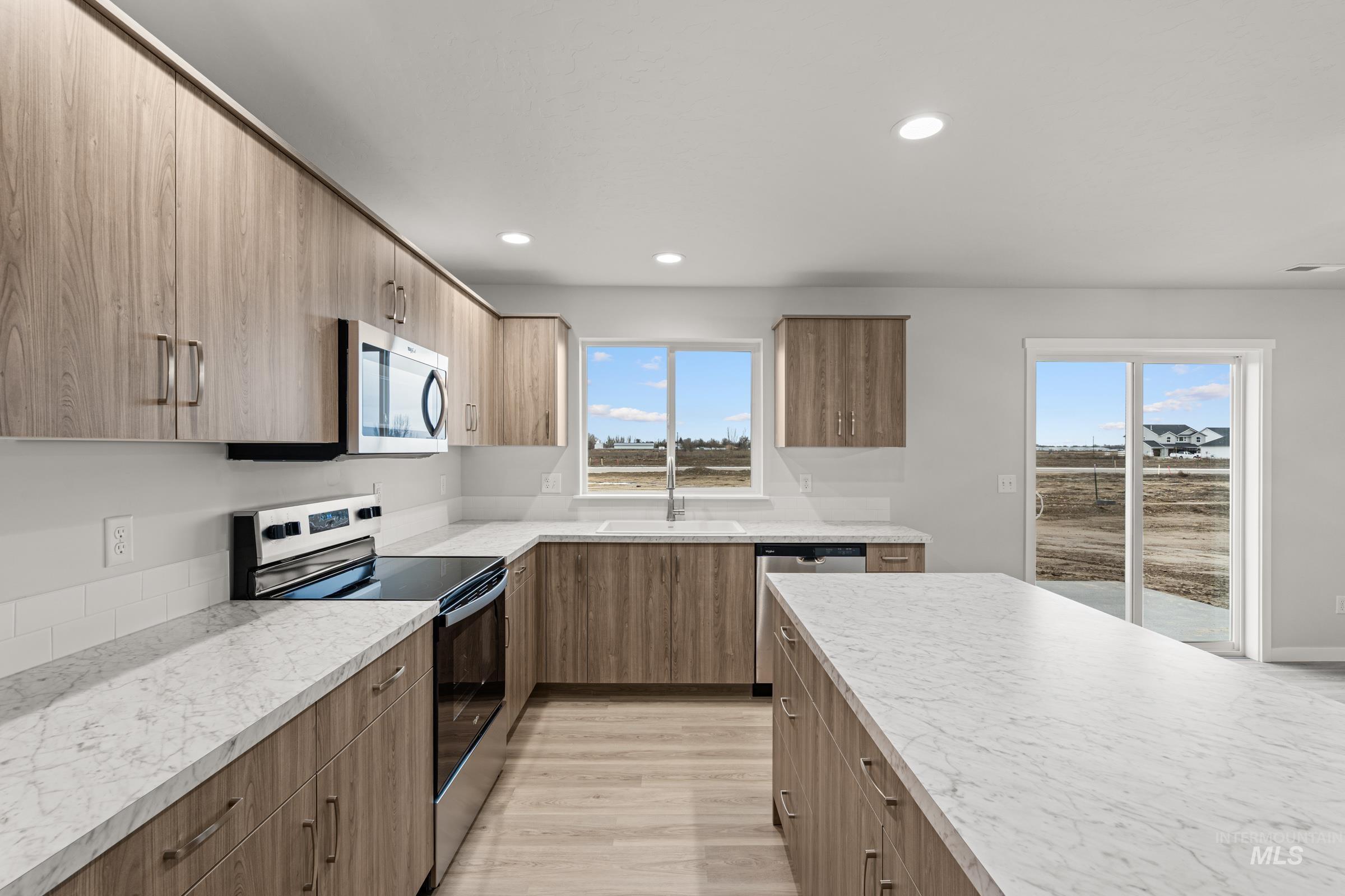 13693 Redway Ct, Caldwell, Idaho 83607, 5 Bedrooms, 3 Bathrooms, Residential For Sale, Price $484,990, 98987178