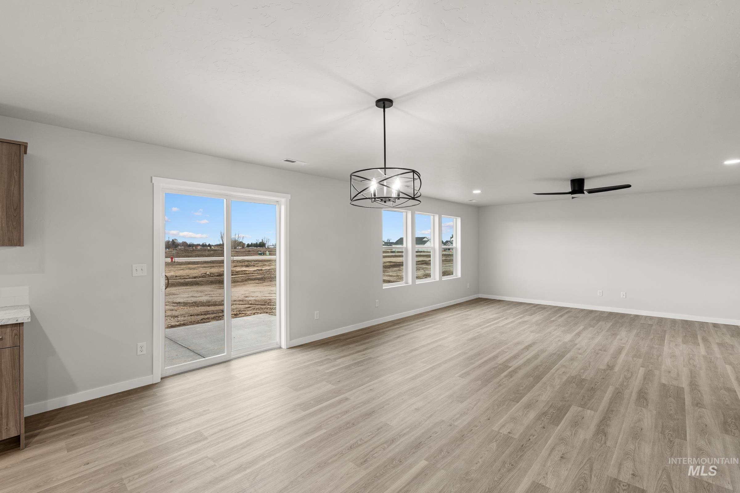 13693 Redway Ct, Caldwell, Idaho 83607, 5 Bedrooms, 3 Bathrooms, Residential For Sale, Price $484,990, 98987178