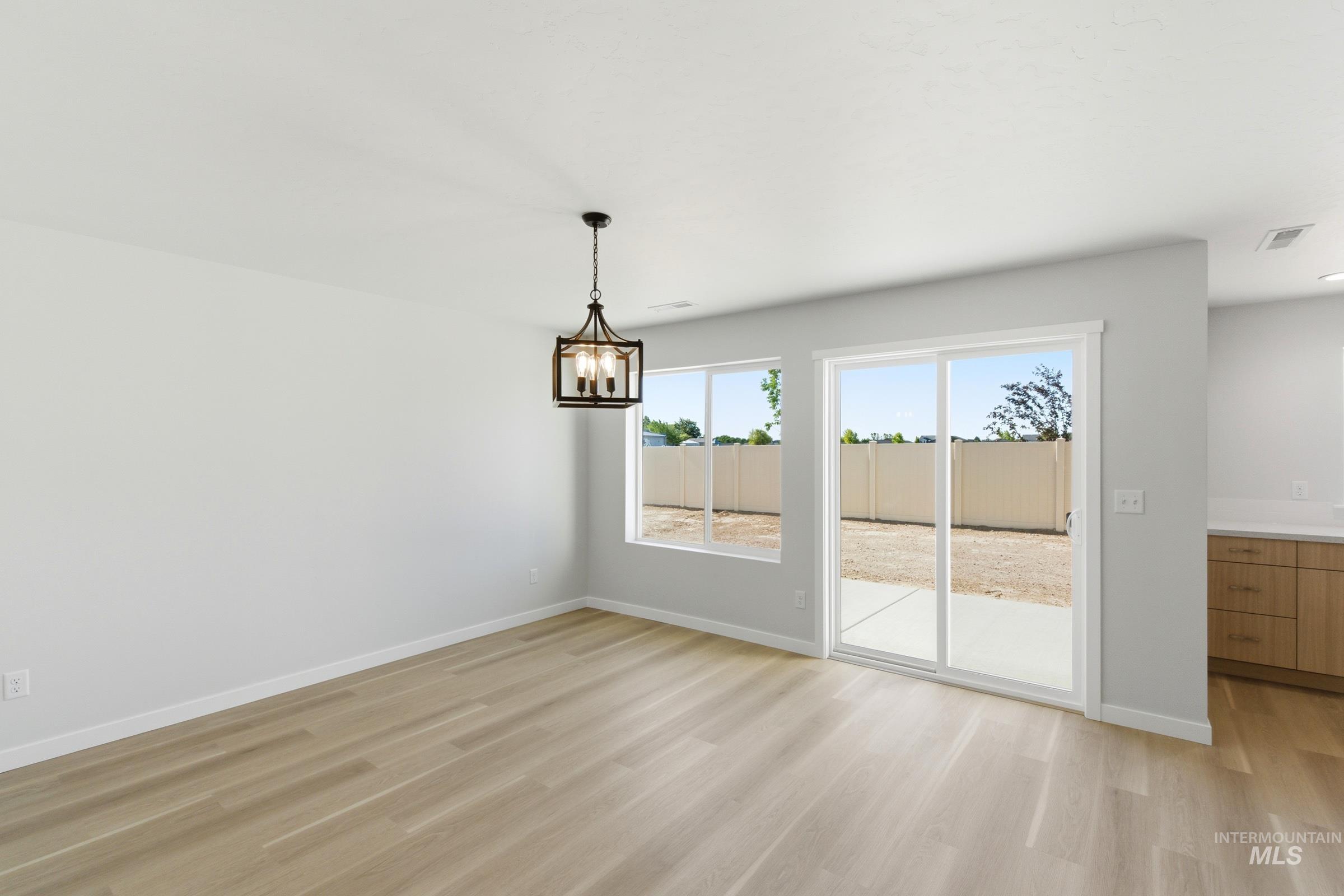 13677 Redway Ct, Caldwell, Idaho 83607, 5 Bedrooms, 2.5 Bathrooms, Residential For Sale, Price $499,990, 98987179