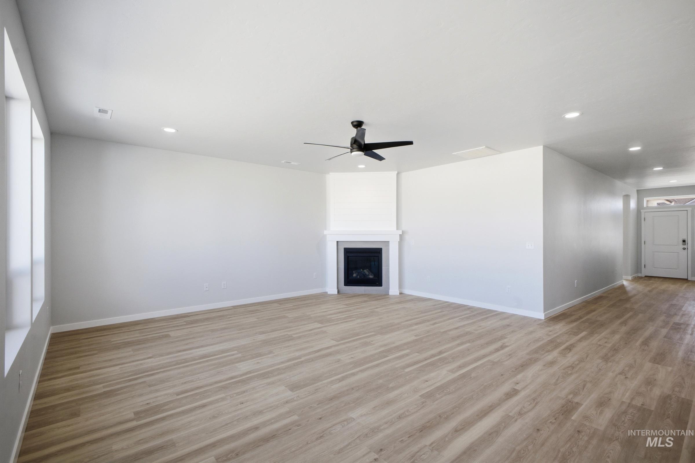 13633 Redway Ct, Caldwell, Idaho 83607, 4 Bedrooms, 3.5 Bathrooms, Residential For Sale, Price $579,990, 98987180