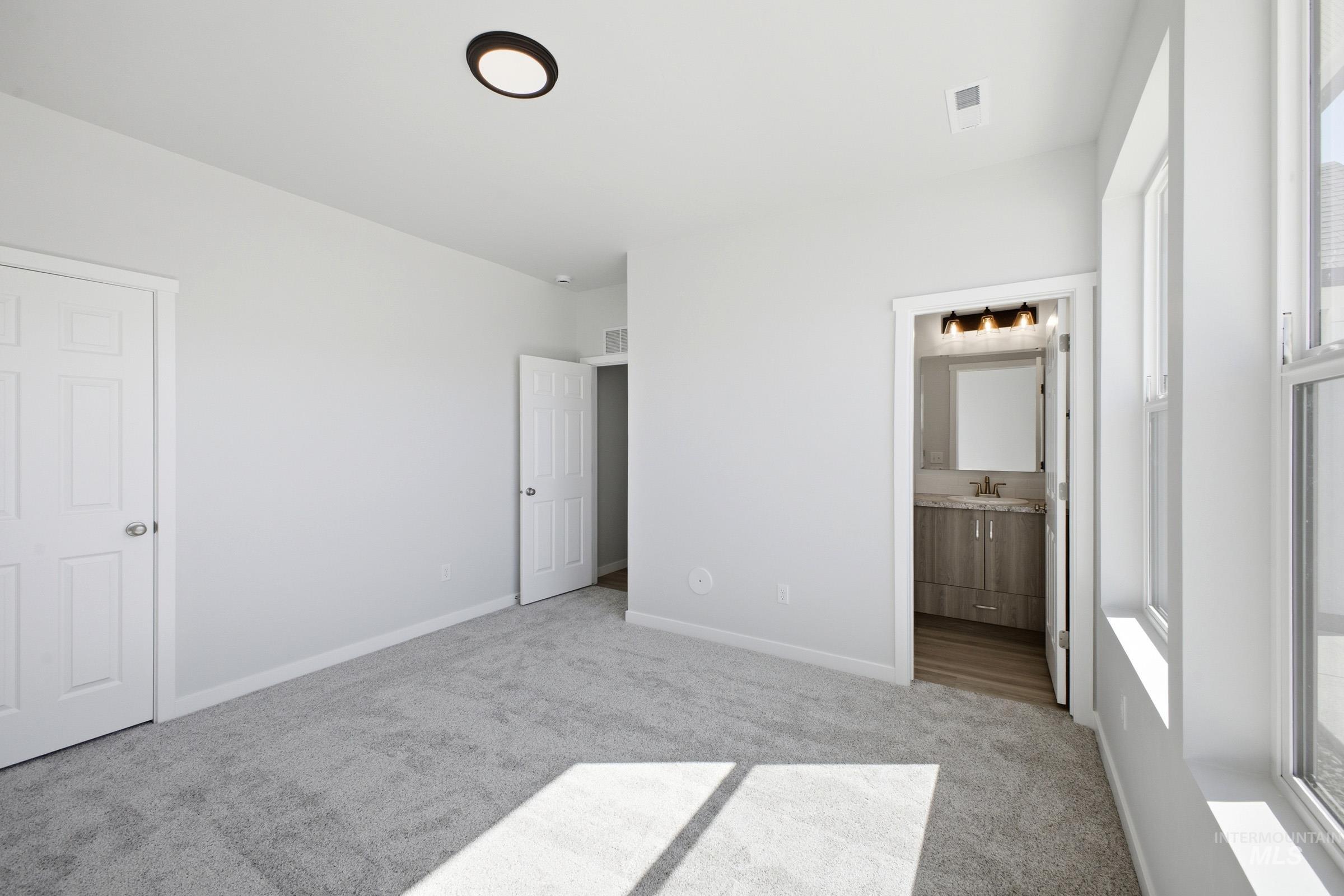 13633 Redway Ct, Caldwell, Idaho 83607, 4 Bedrooms, 3.5 Bathrooms, Residential For Sale, Price $579,990, 98987180
