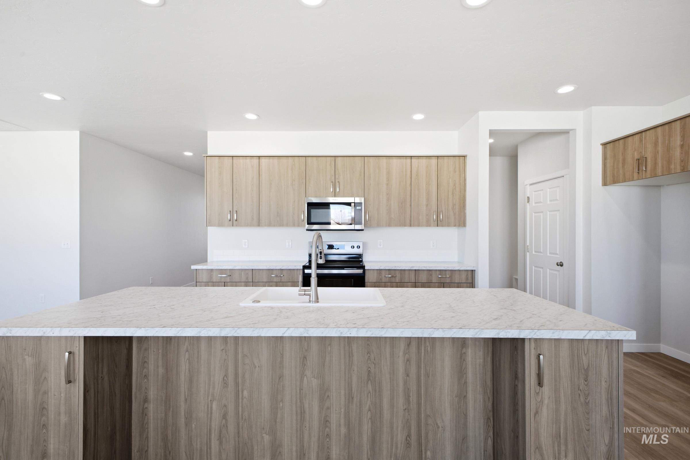 13633 Redway Ct, Caldwell, Idaho 83607, 4 Bedrooms, 3.5 Bathrooms, Residential For Sale, Price $579,990, 98987180