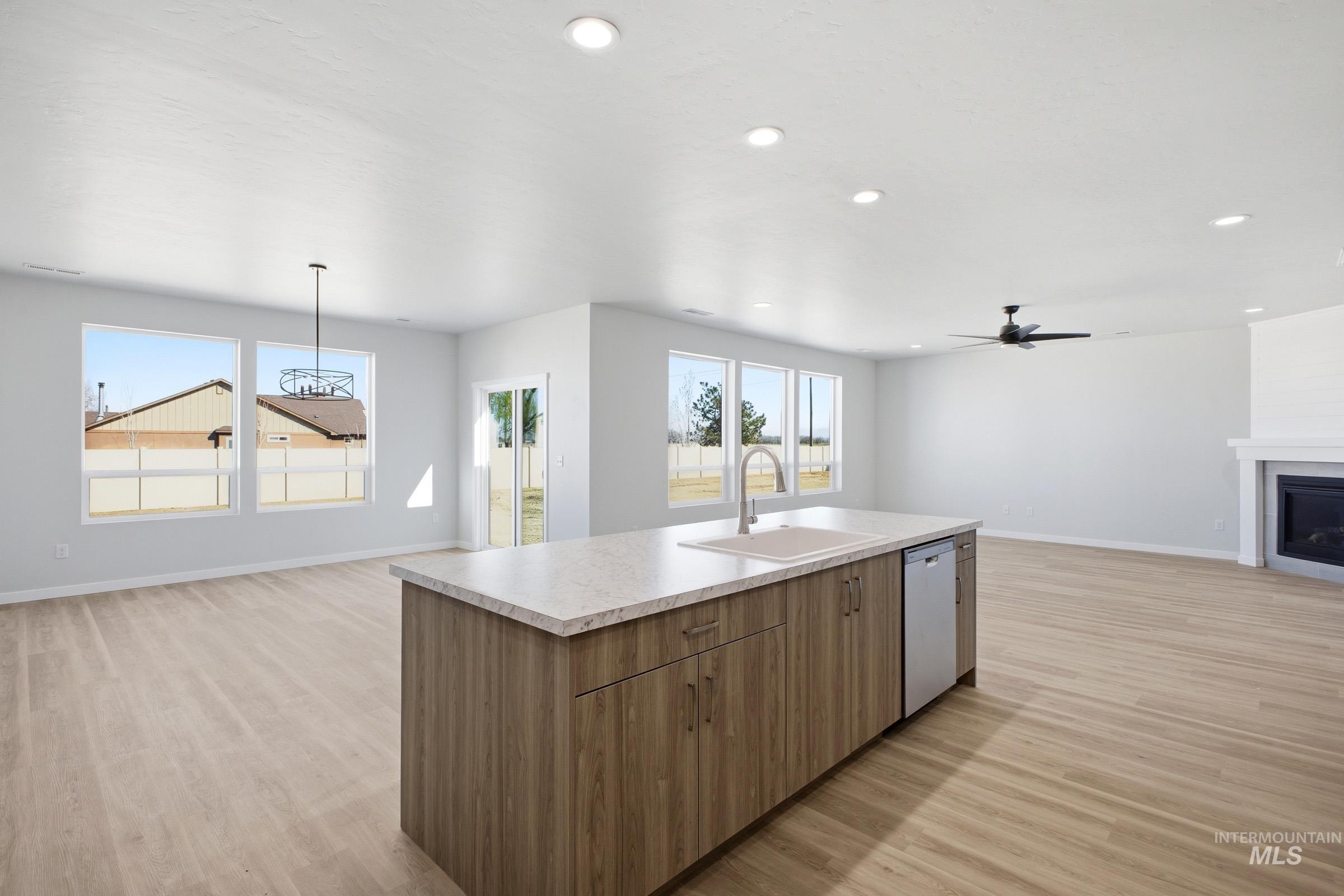 13633 Redway Ct, Caldwell, Idaho 83607, 4 Bedrooms, 3.5 Bathrooms, Residential For Sale, Price $579,990, 98987180