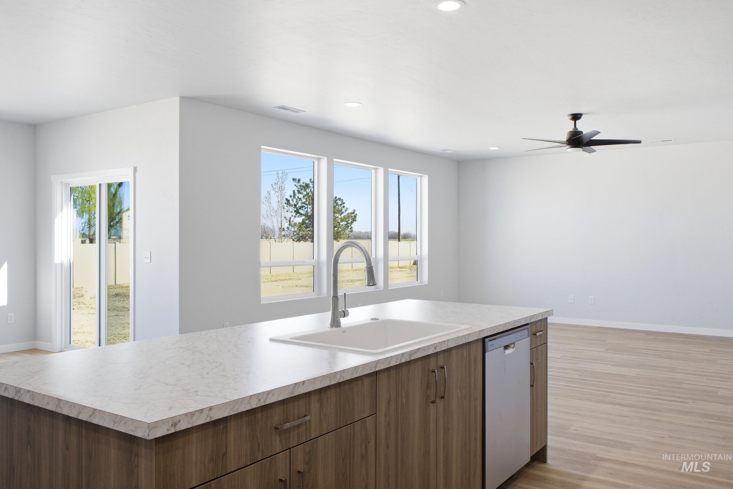 13633 Redway Ct, Caldwell, Idaho 83607, 4 Bedrooms, 3.5 Bathrooms, Residential For Sale, Price $579,990, 98987180