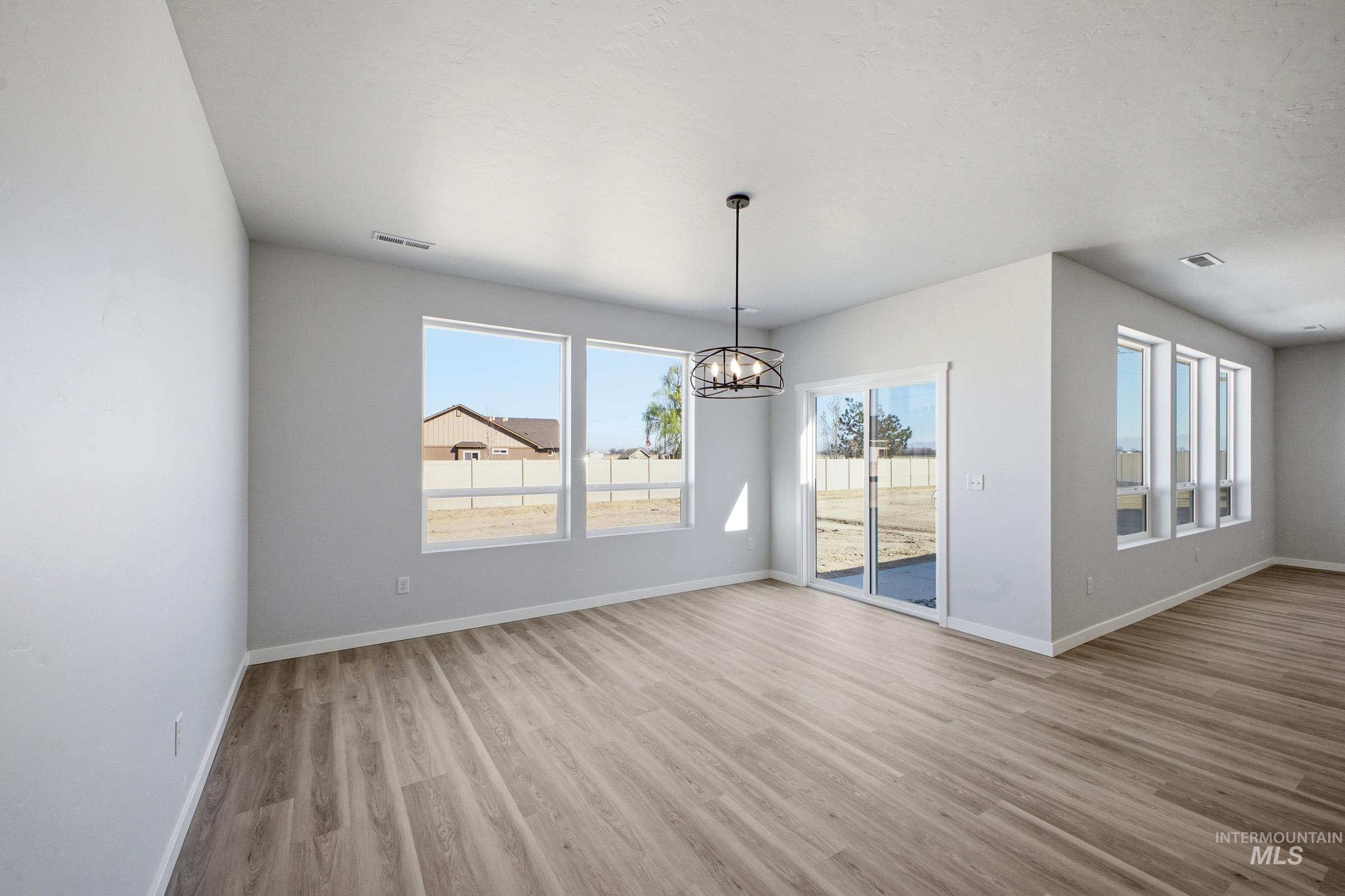 13633 Redway Ct, Caldwell, Idaho 83607, 4 Bedrooms, 3.5 Bathrooms, Residential For Sale, Price $579,990, 98987180
