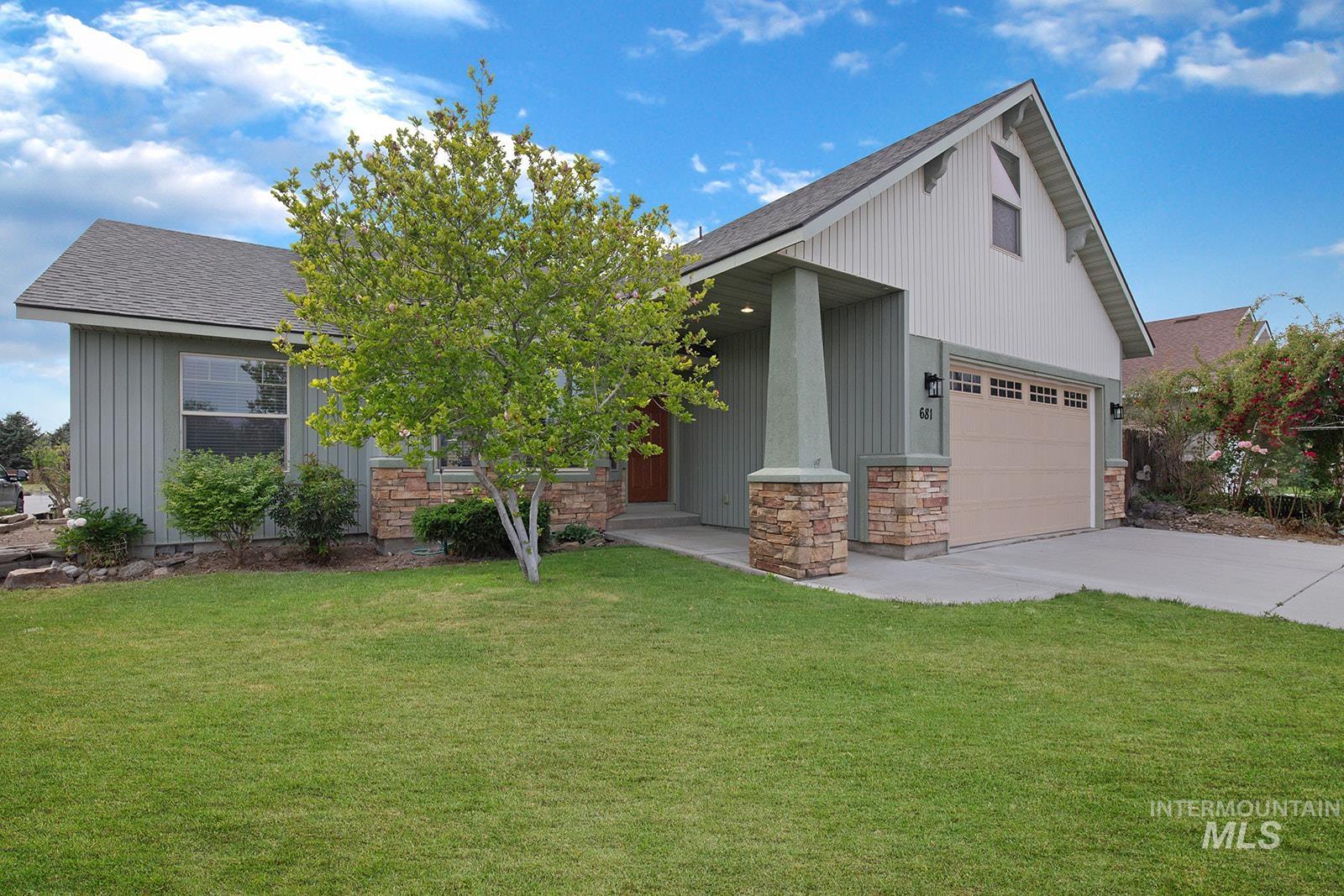 681 Creekside Way, Twin Falls, Idaho 83301, 4 Bedrooms, 2.5 Bathrooms, Residential For Sale, Price $424,900, 98987181