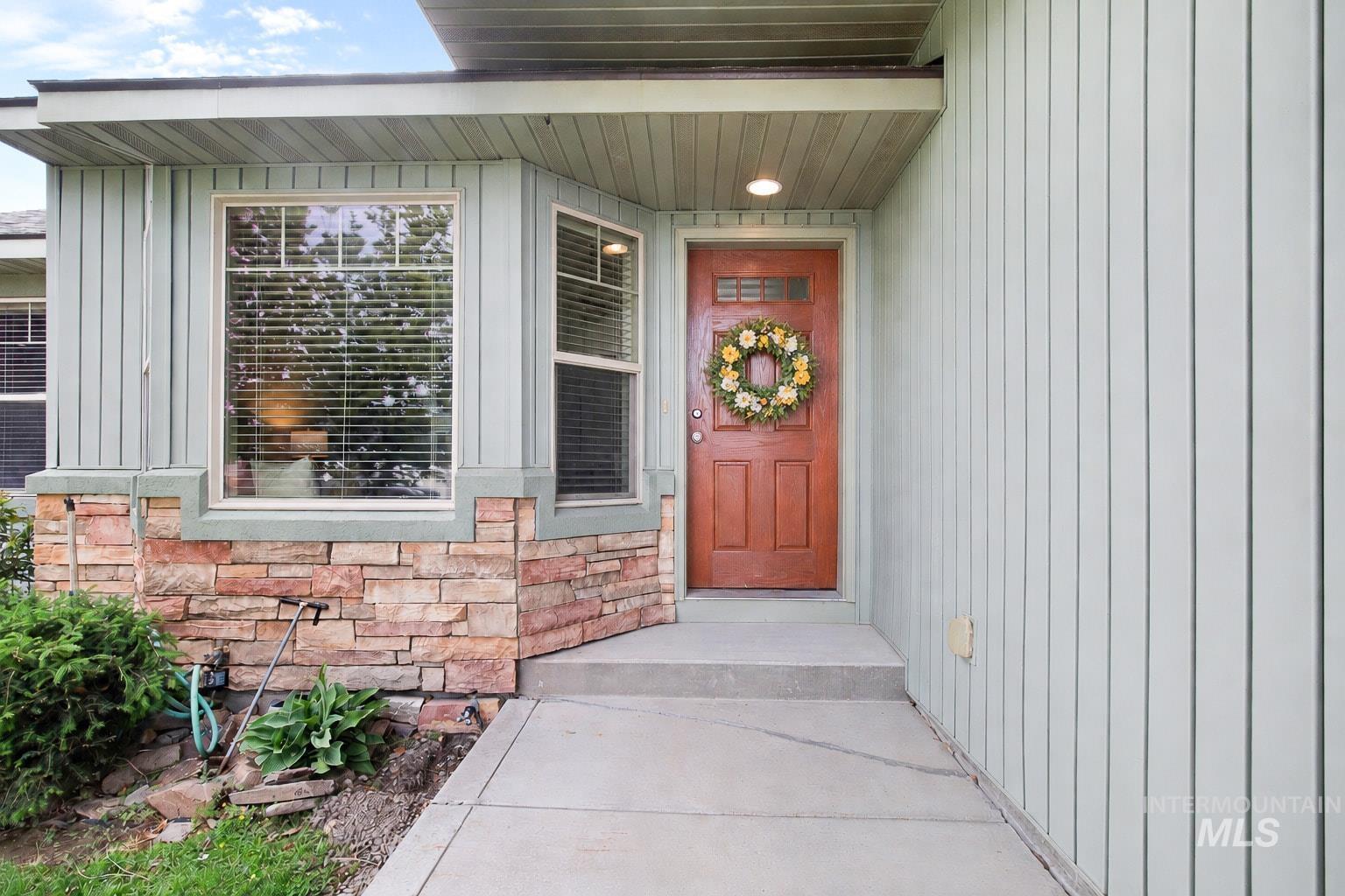 681 Creekside Way, Twin Falls, Idaho 83301, 4 Bedrooms, 2.5 Bathrooms, Residential For Sale, Price $424,900, 98987181