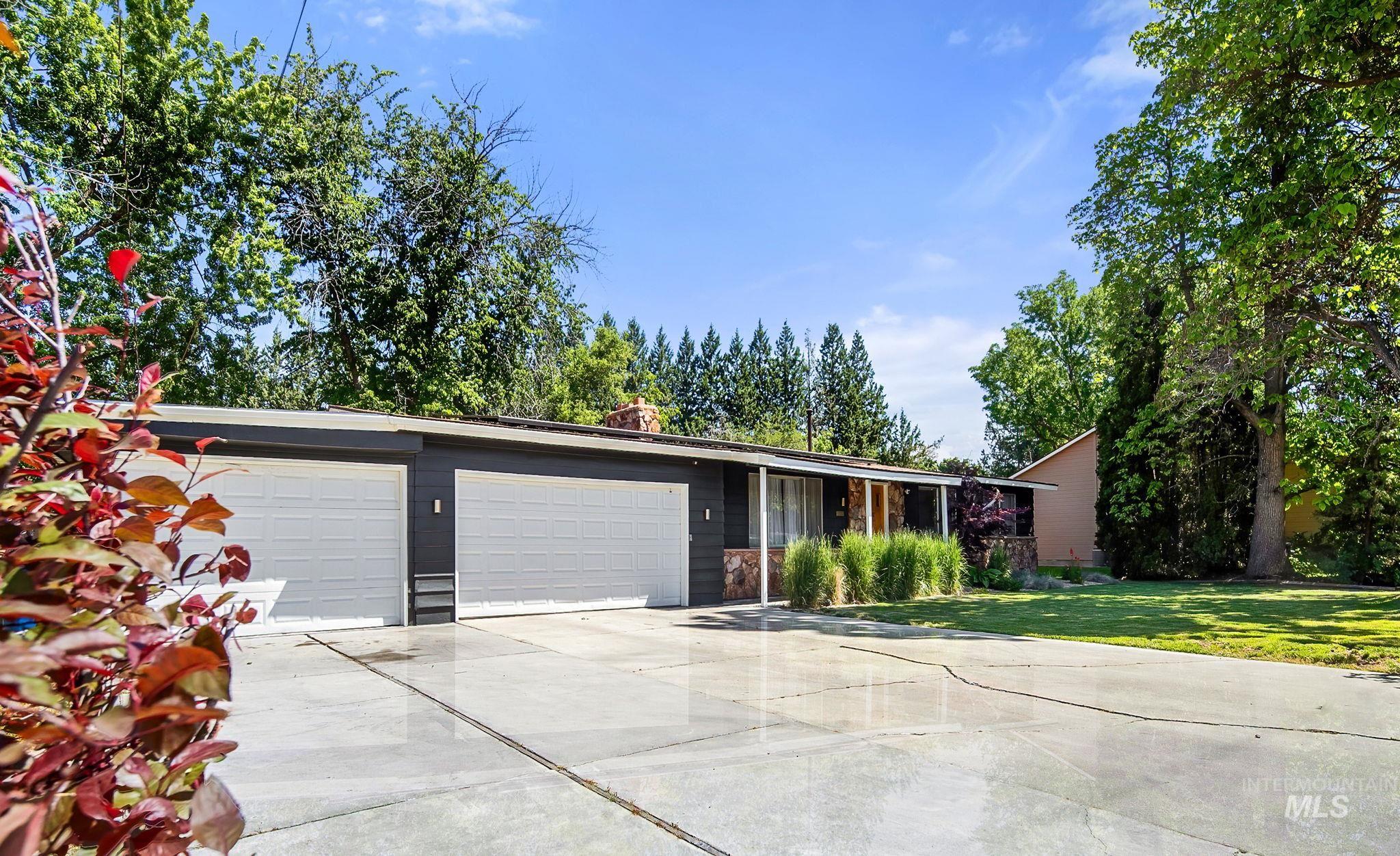7720 W Preece Dr, Boise, Idaho 83704, 3 Bedrooms, 2 Bathrooms, Residential For Sale, Price $499,000, 98987182