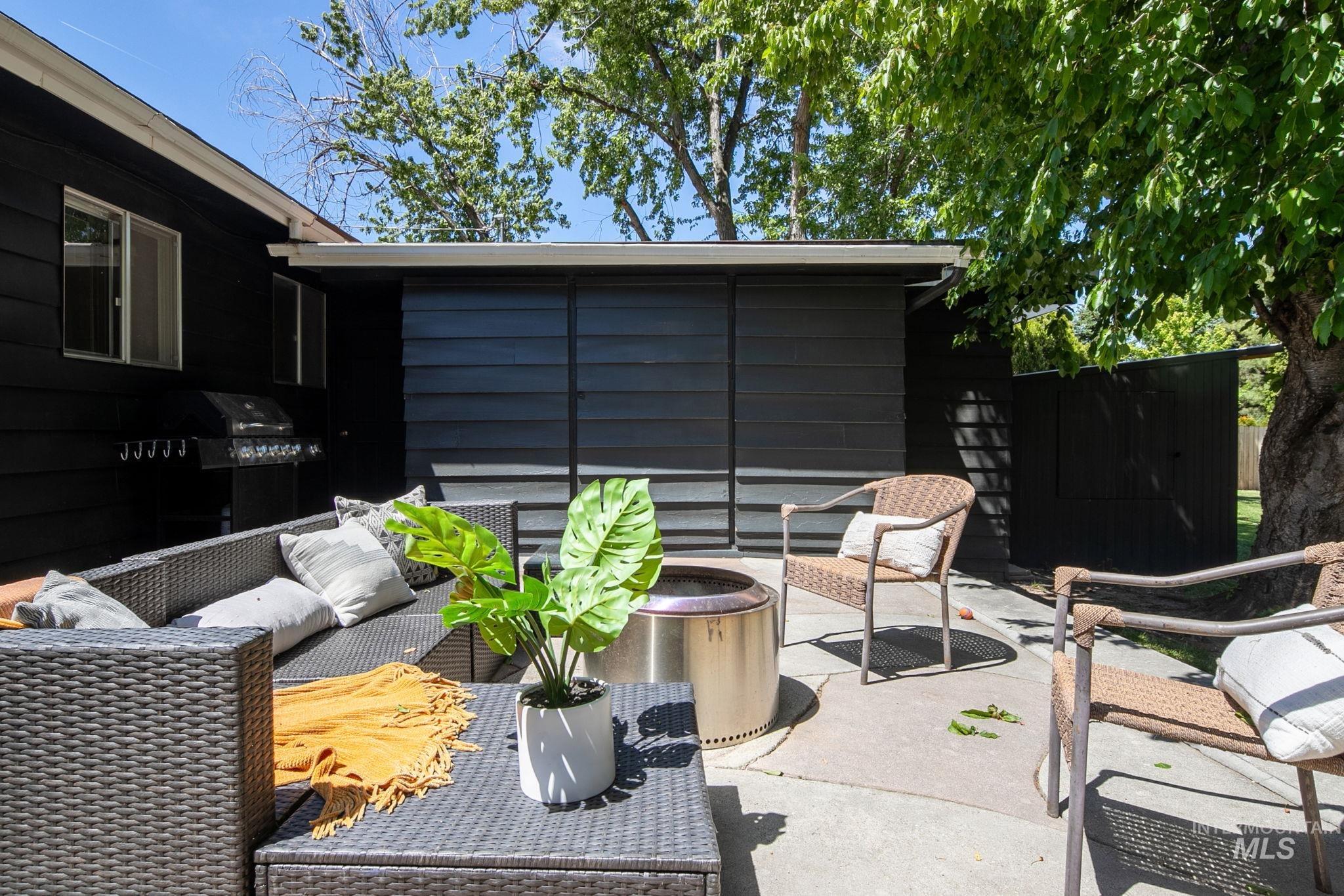 7720 W Preece Dr, Boise, Idaho 83704, 3 Bedrooms, 2 Bathrooms, Residential For Sale, Price $499,000, 98987182