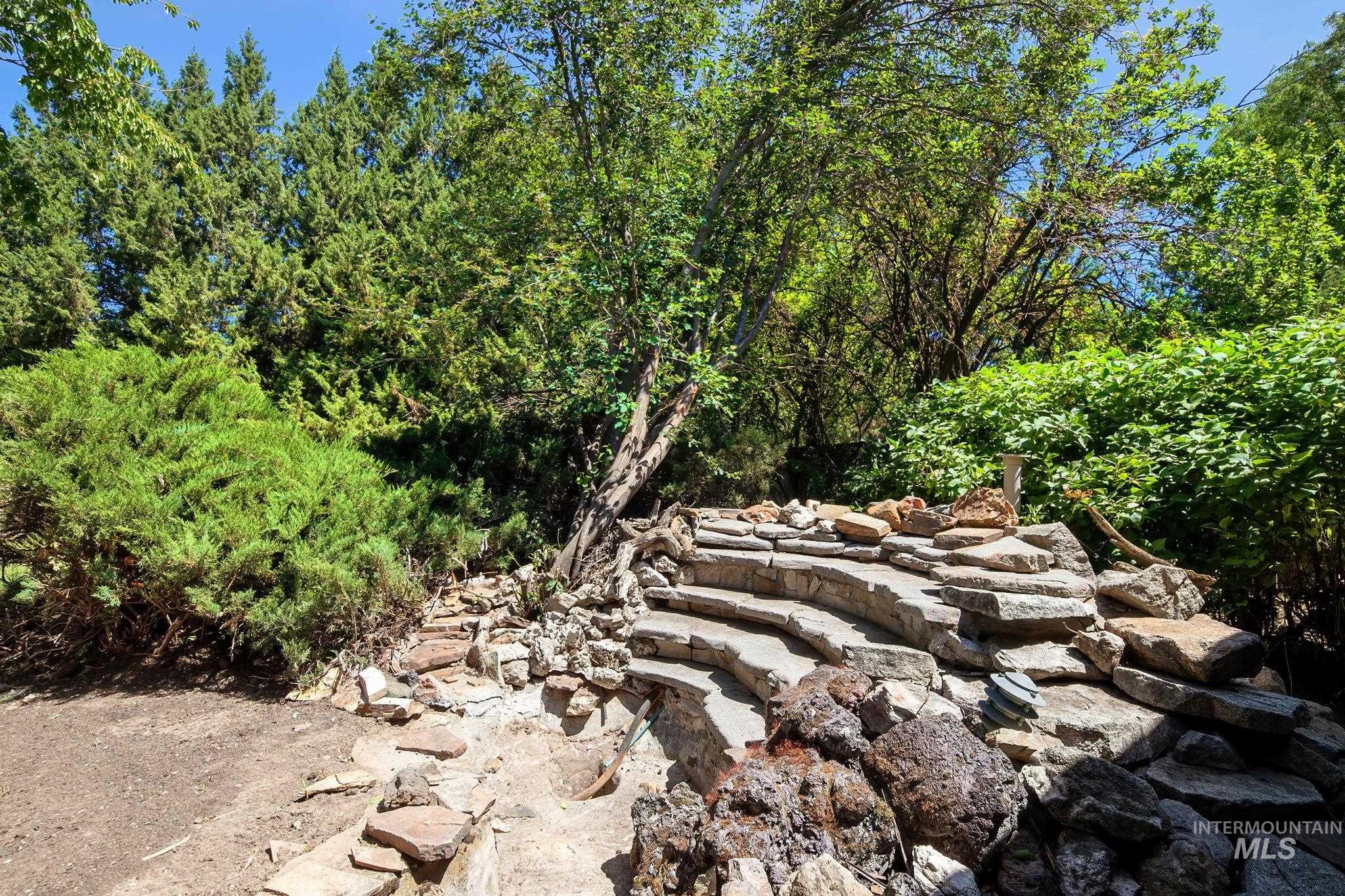 7720 W Preece Dr, Boise, Idaho 83704, 3 Bedrooms, 2 Bathrooms, Residential For Sale, Price $499,000, 98987182