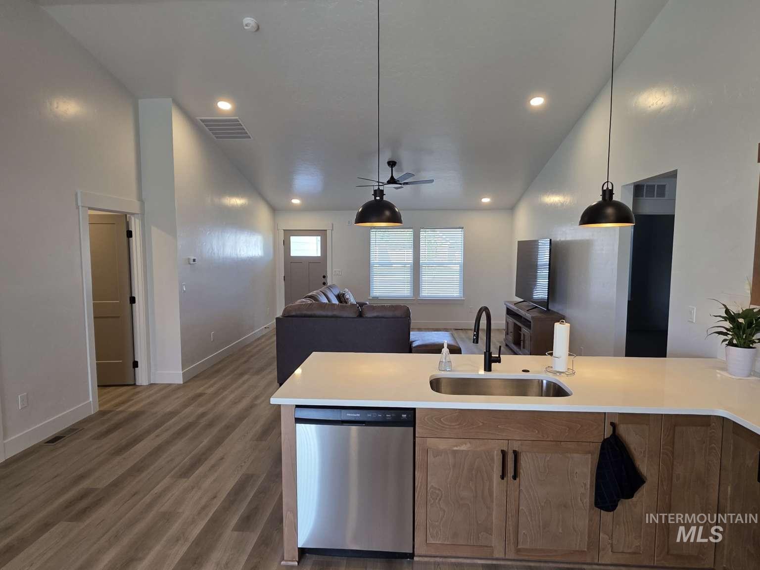 322 N 11th St, Parma, Idaho 83660, 3 Bedrooms, 2 Bathrooms, Residential For Sale, Price $359,900, 98987183
