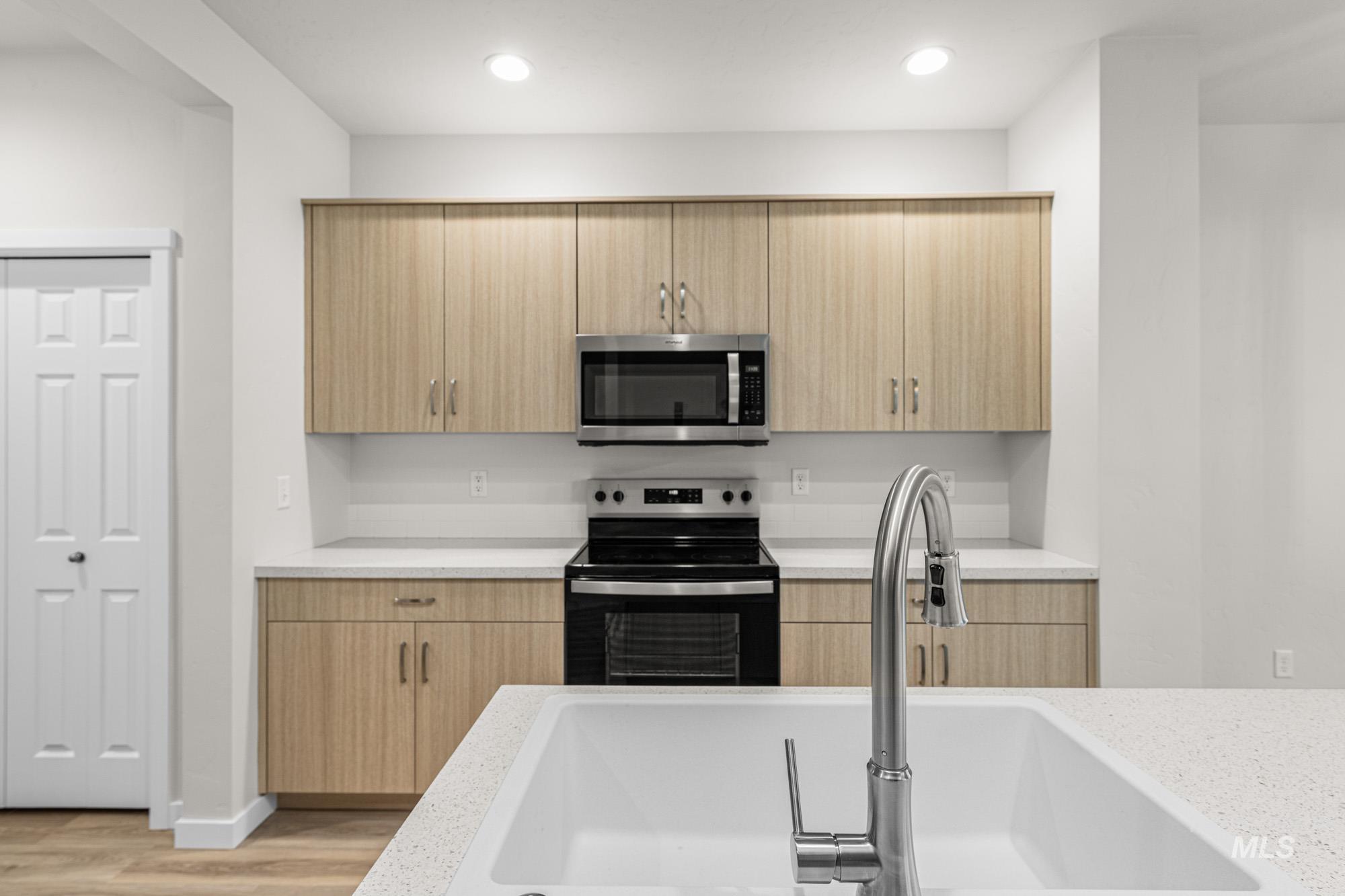 2398 W Fallon Lp, Nampa, Idaho 83651, 3 Bedrooms, 2.5 Bathrooms, Residential For Sale, Price $418,990, 98987184