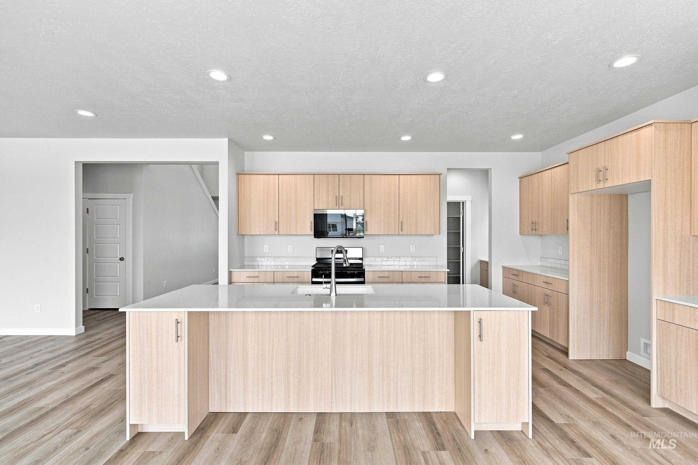 5316 S Danforth Ave, Nampa, Idaho 83686, 4 Bedrooms, 3.5 Bathrooms, Residential For Sale, Price $759,990, 98987187