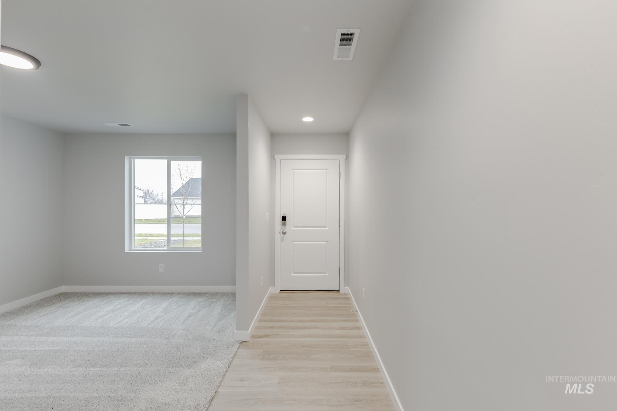 3660 E Jamestown Dr, Nampa, Idaho 83686, 4 Bedrooms, 2.5 Bathrooms, Residential For Sale, Price $474,990, 98987188
