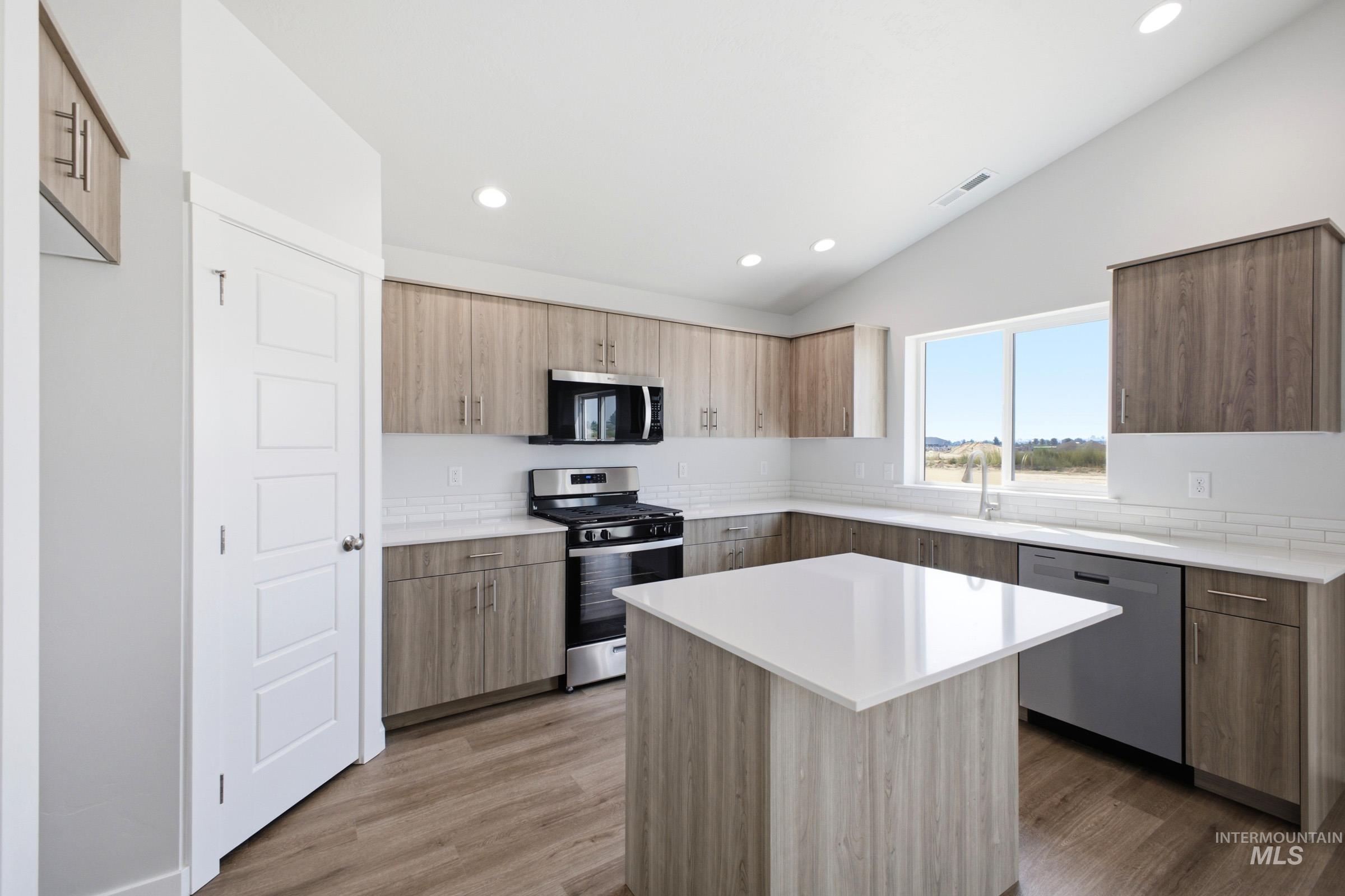 12777 Ropers St, Nampa, Idaho 83651, 4 Bedrooms, 2 Bathrooms, Residential For Sale, Price $449,990, 98987190