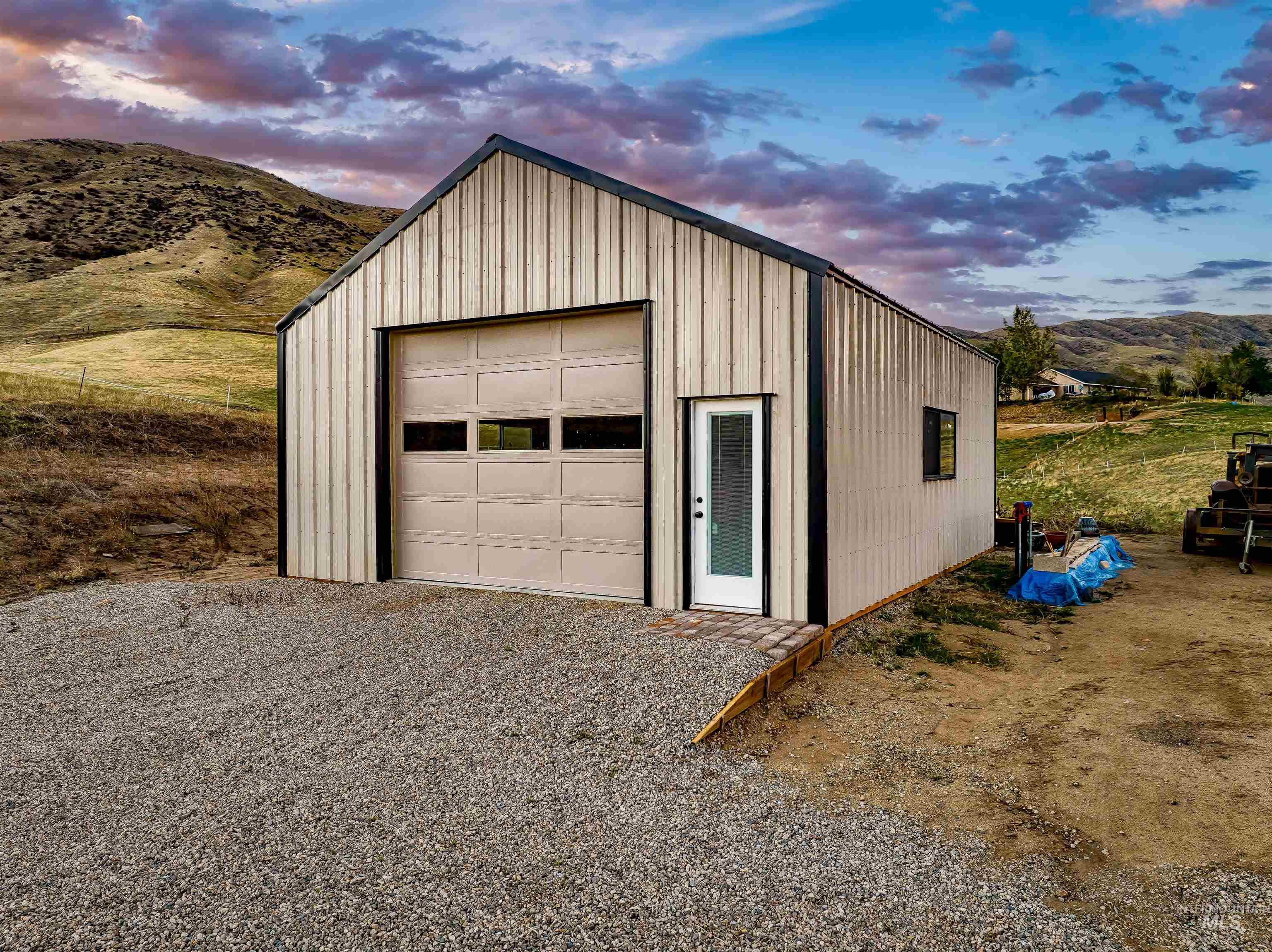 41 Watson Lane, Horseshoe Bend, Idaho 83629, 3 Bedrooms, 2.5 Bathrooms, Residential For Sale, Price $900,000, 98987191