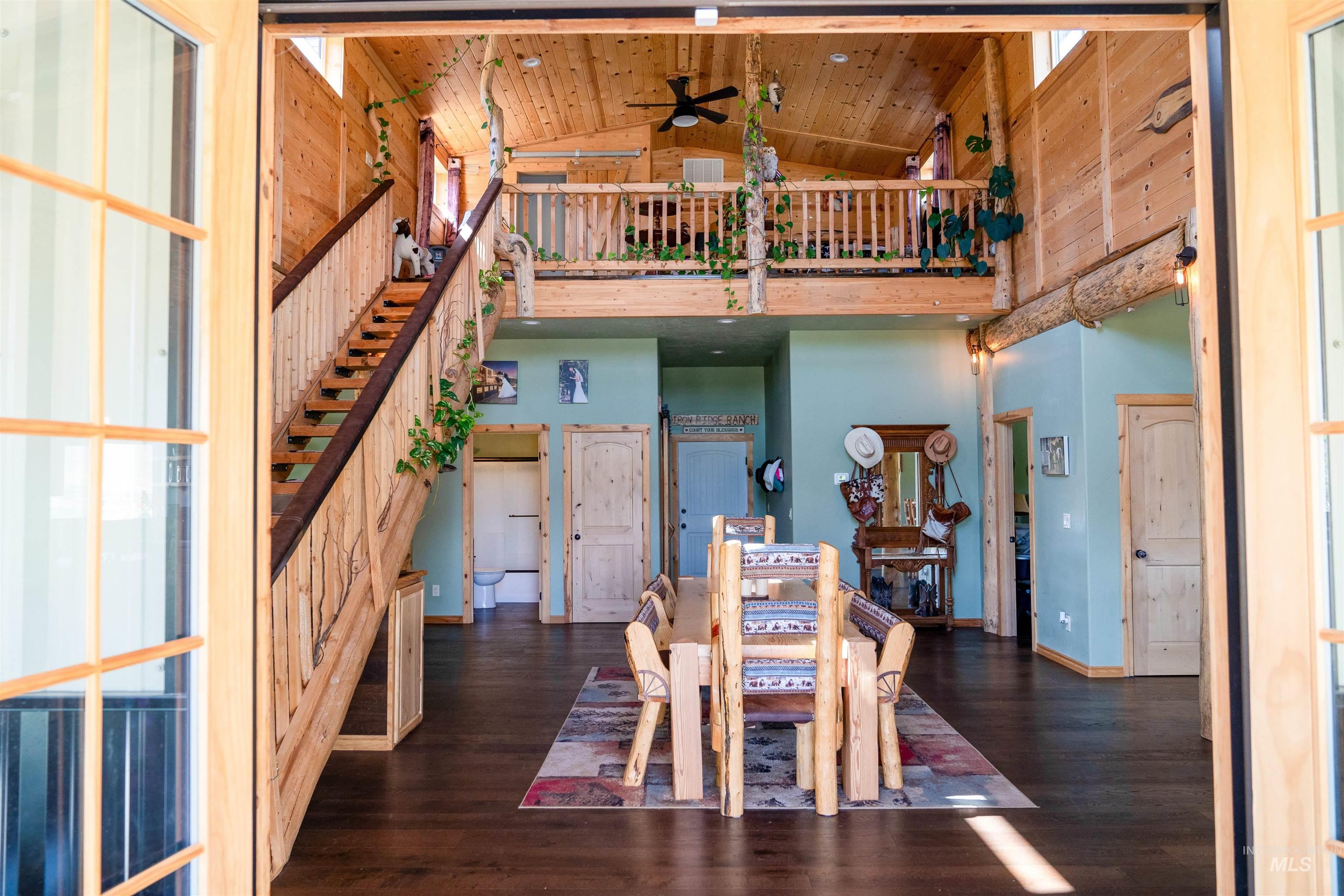 41 Watson Lane, Horseshoe Bend, Idaho 83629, 3 Bedrooms, 2.5 Bathrooms, Residential For Sale, Price $900,000, 98987191