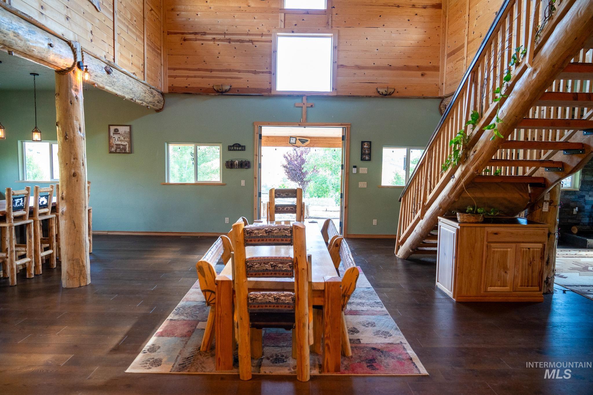 41 Watson Lane, Horseshoe Bend, Idaho 83629, 3 Bedrooms, 2.5 Bathrooms, Residential For Sale, Price $900,000, 98987191