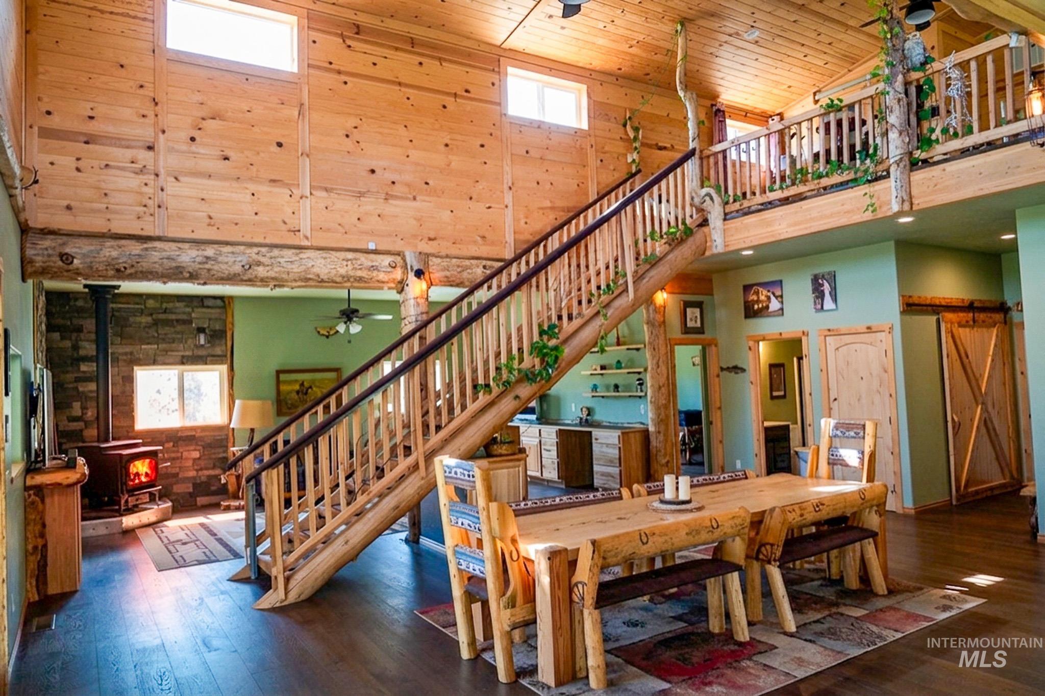 41 Watson Lane, Horseshoe Bend, Idaho 83629, 3 Bedrooms, 2.5 Bathrooms, Residential For Sale, Price $900,000, 98987191