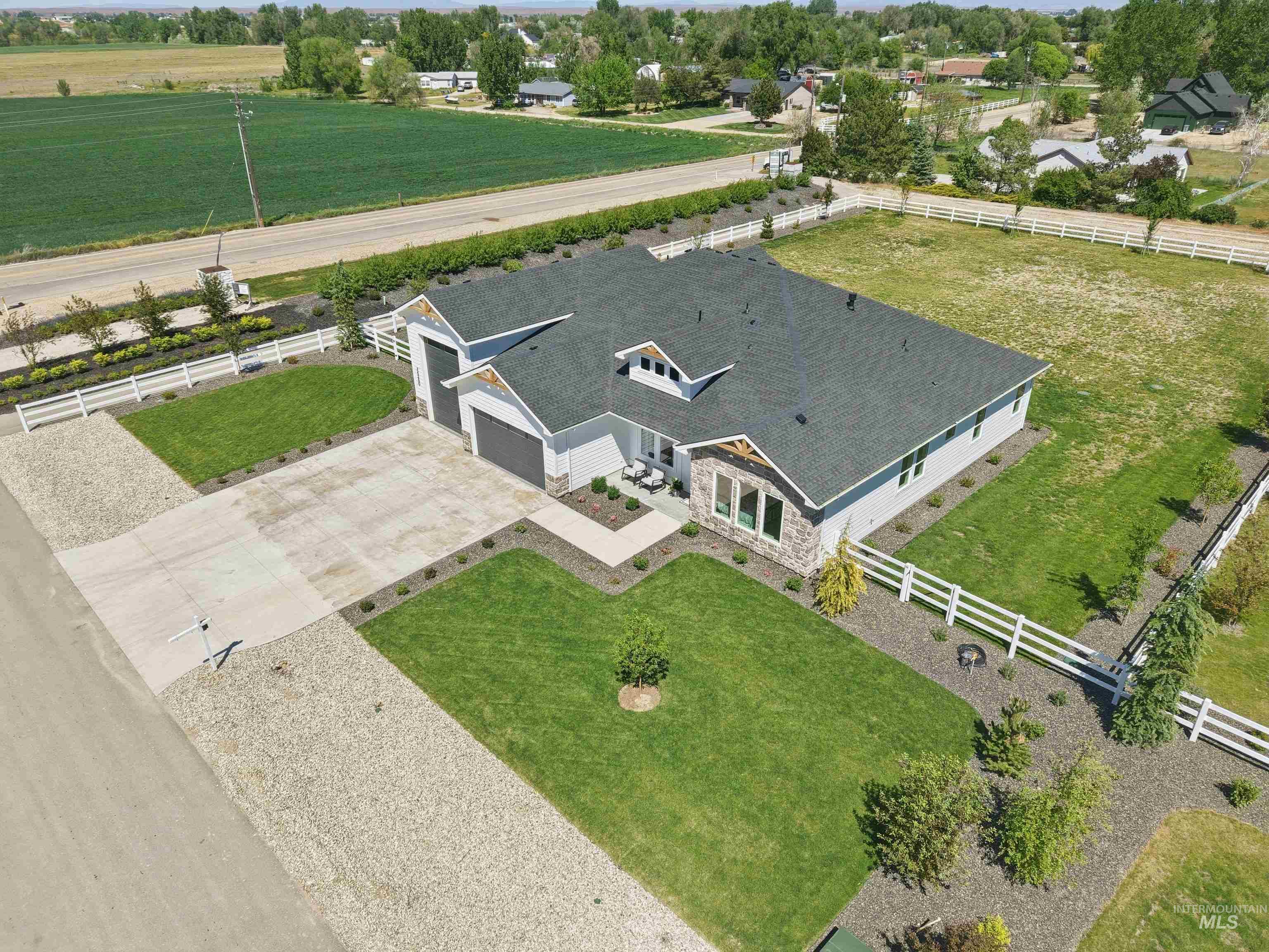 24990 Belgian Way, Middleton, Idaho 83644, 4 Bedrooms, 2.5 Bathrooms, Residential For Sale, Price $1,065,000, 98987193
