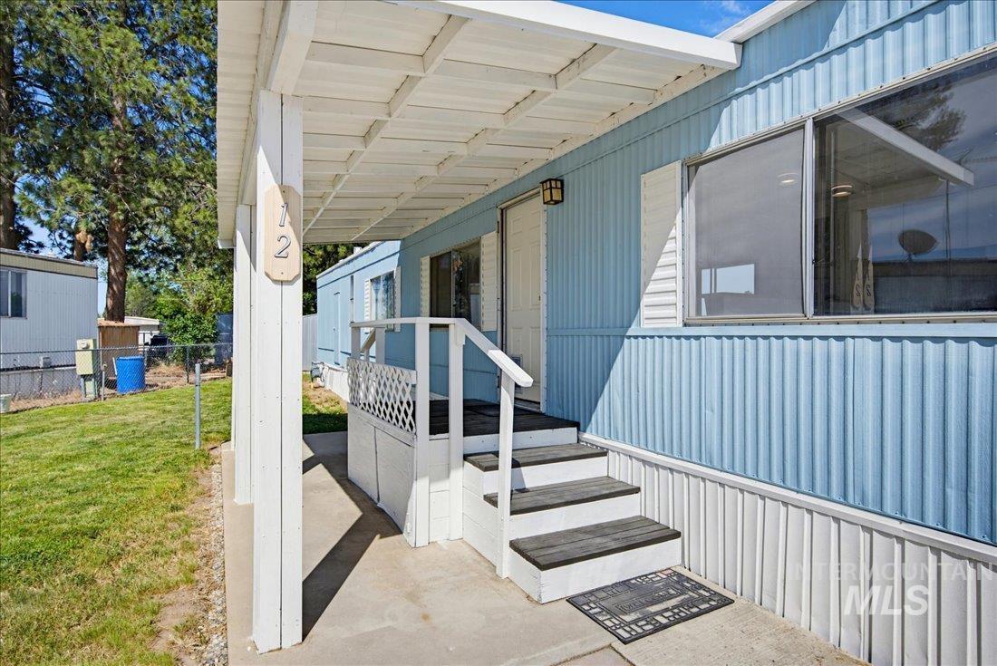 1600 E Main St, Emmett, Idaho 83617, 2 Bedrooms, 1 Bathroom, Residential For Sale, Price $59,500, 98987198
