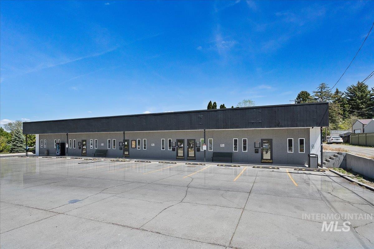414 Lincoln Ave N, Jerome, Idaho 83338, 2 Rooms, Business/Commercial For Sale, Price $575,000, 98987199