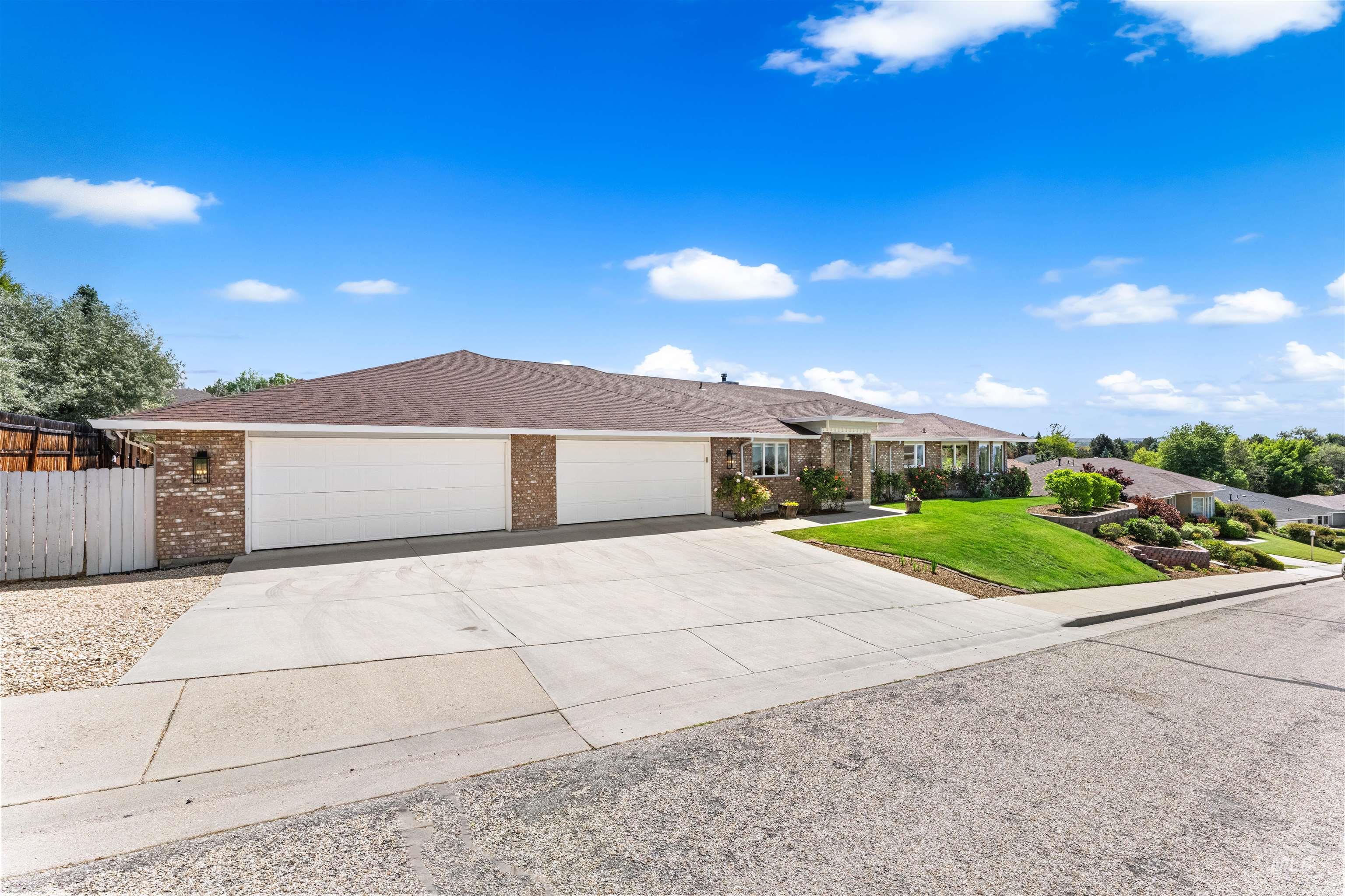 4156 N La Mesita Way, Boise, Idaho 83702, 5 Bedrooms, 2.5 Bathrooms, Residential For Sale, Price $1,375,000, 98987200