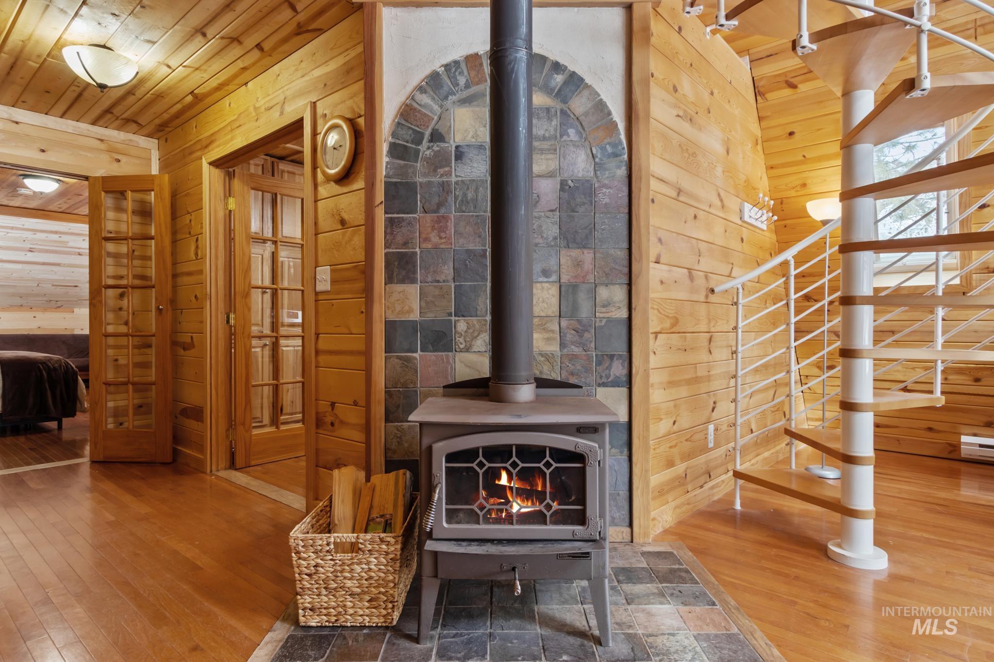60 Wilderness Ranch Rd, Boise, Idaho 83716, 2 Bedrooms, 2 Bathrooms, Residential For Sale, Price $545,000, 98987201