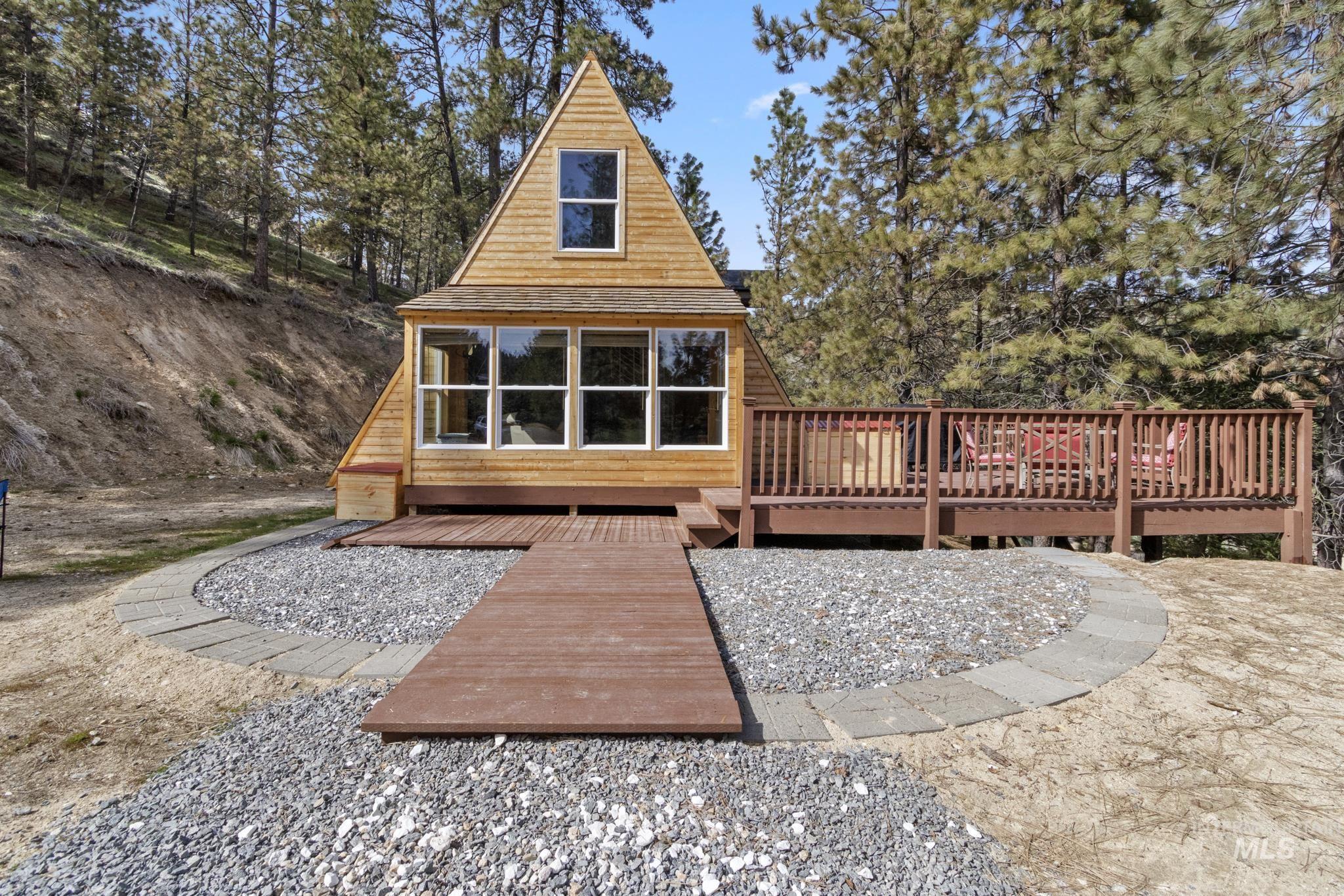 60 Wilderness Ranch Rd, Boise, Idaho 83716, 2 Bedrooms, 2 Bathrooms, Residential For Sale, Price $545,000, 98987201