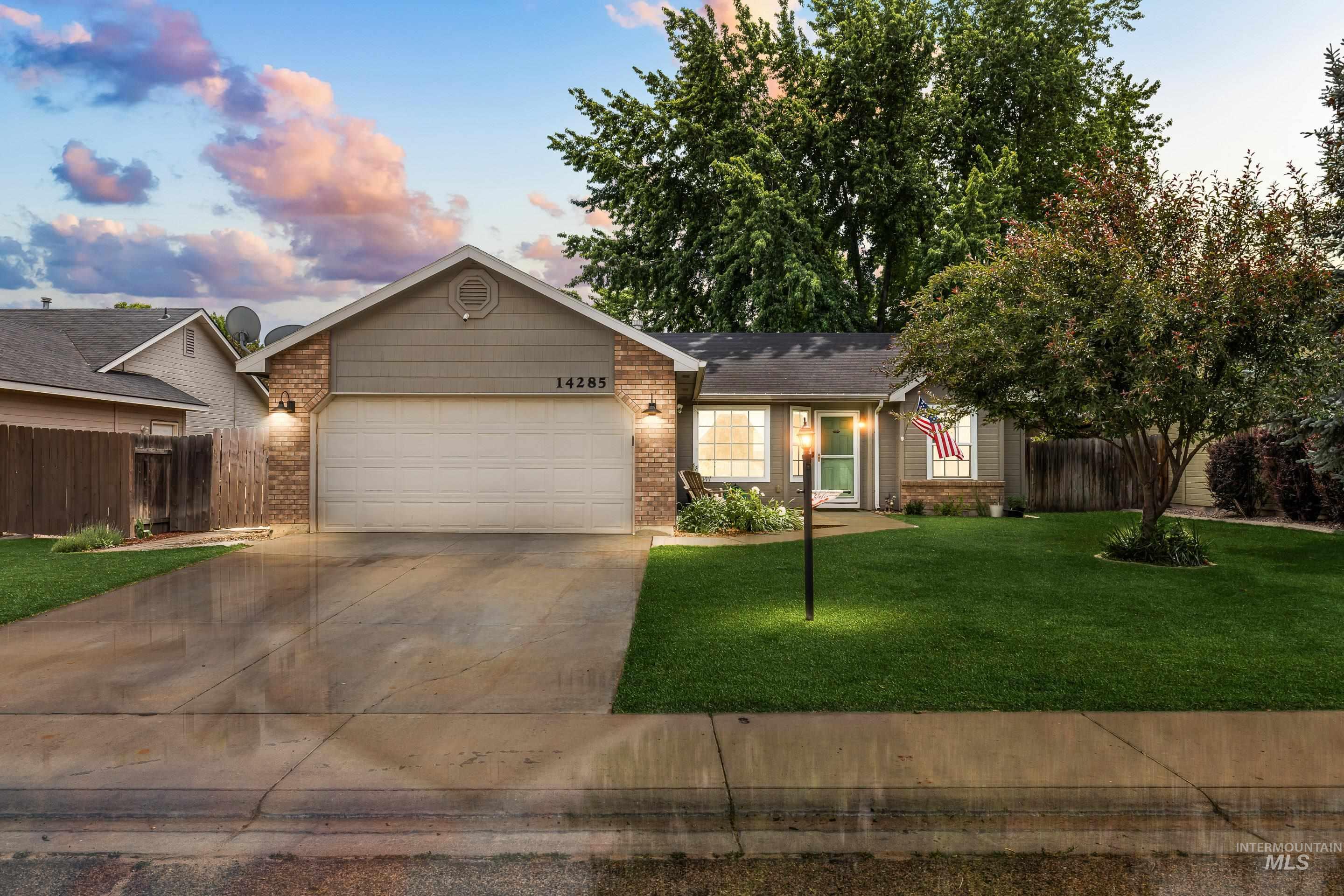 14285 Tara Street, Caldwell, Idaho 83607, 3 Bedrooms, 2 Bathrooms, Residential For Sale, Price $365,000, 98987202