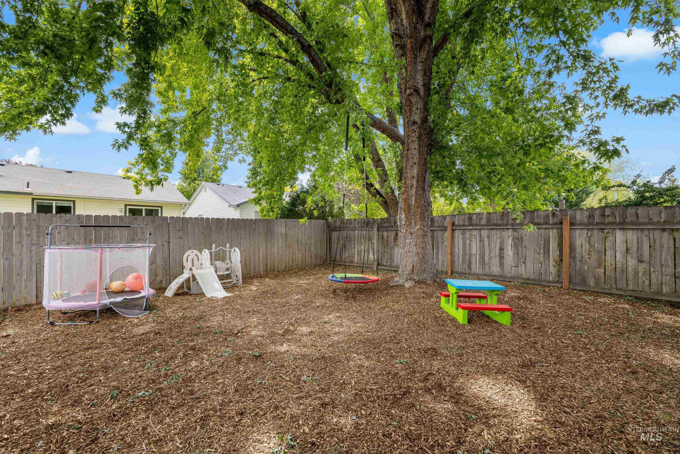 14285 Tara Street, Caldwell, Idaho 83607, 3 Bedrooms, 2 Bathrooms, Residential For Sale, Price $365,000, 98987202