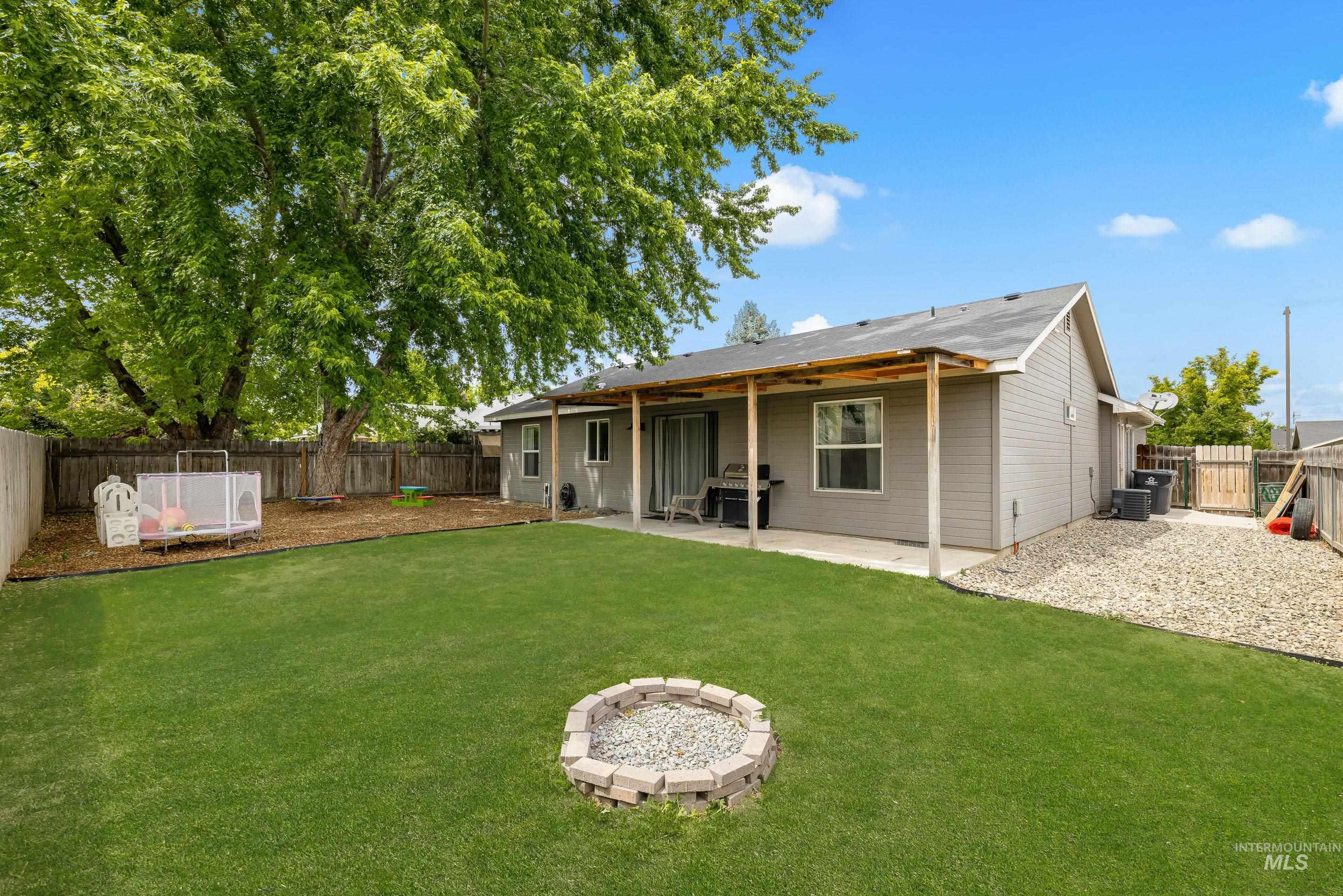14285 Tara Street, Caldwell, Idaho 83607, 3 Bedrooms, 2 Bathrooms, Residential For Sale, Price $365,000, 98987202