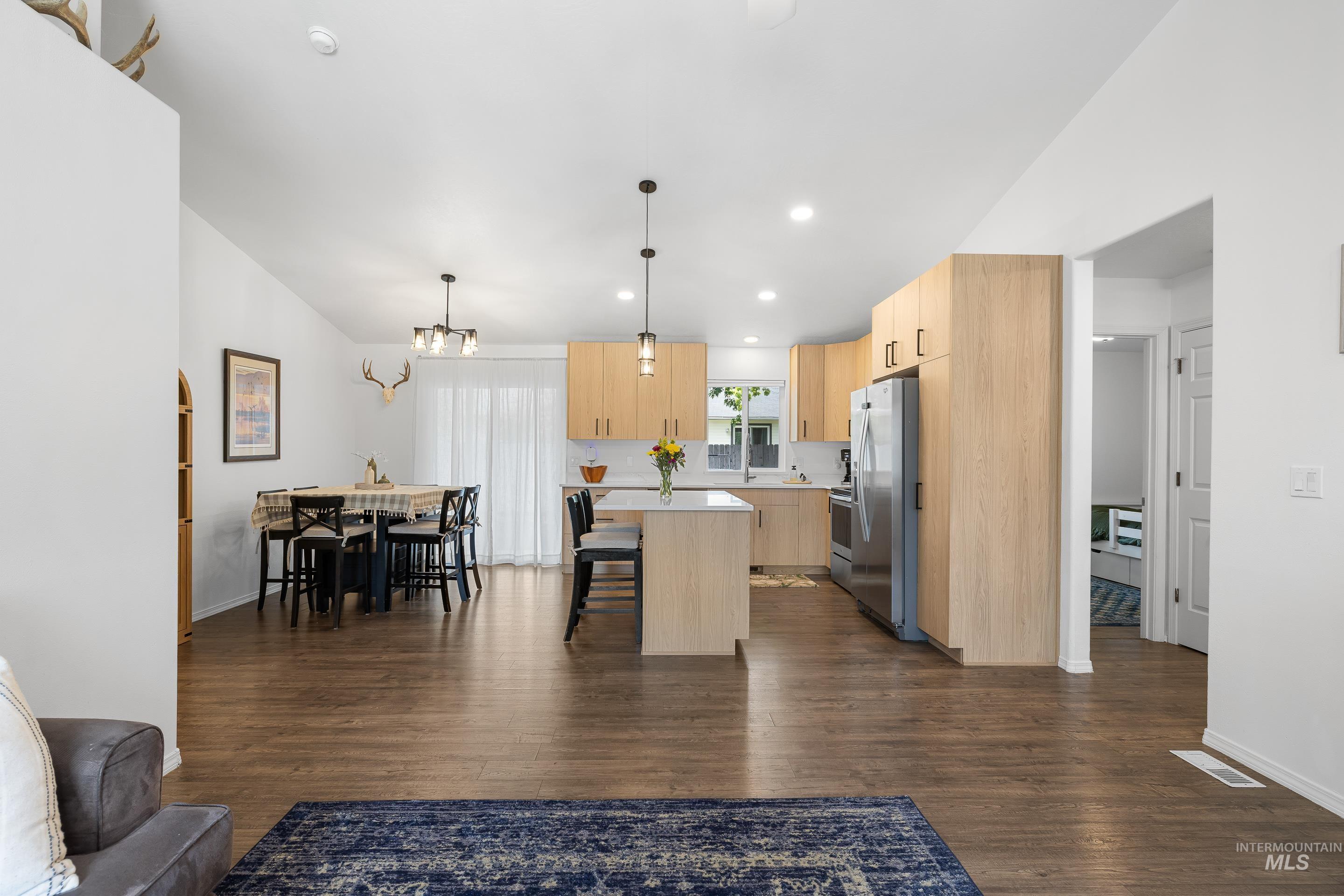 14285 Tara Street, Caldwell, Idaho 83607, 3 Bedrooms, 2 Bathrooms, Residential For Sale, Price $365,000, 98987202