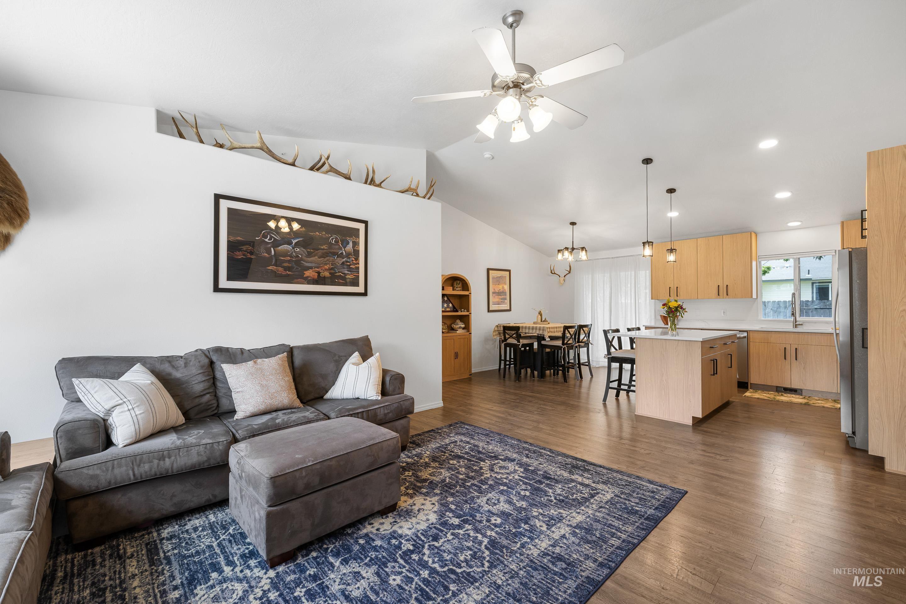 14285 Tara Street, Caldwell, Idaho 83607, 3 Bedrooms, 2 Bathrooms, Residential For Sale, Price $365,000, 98987202